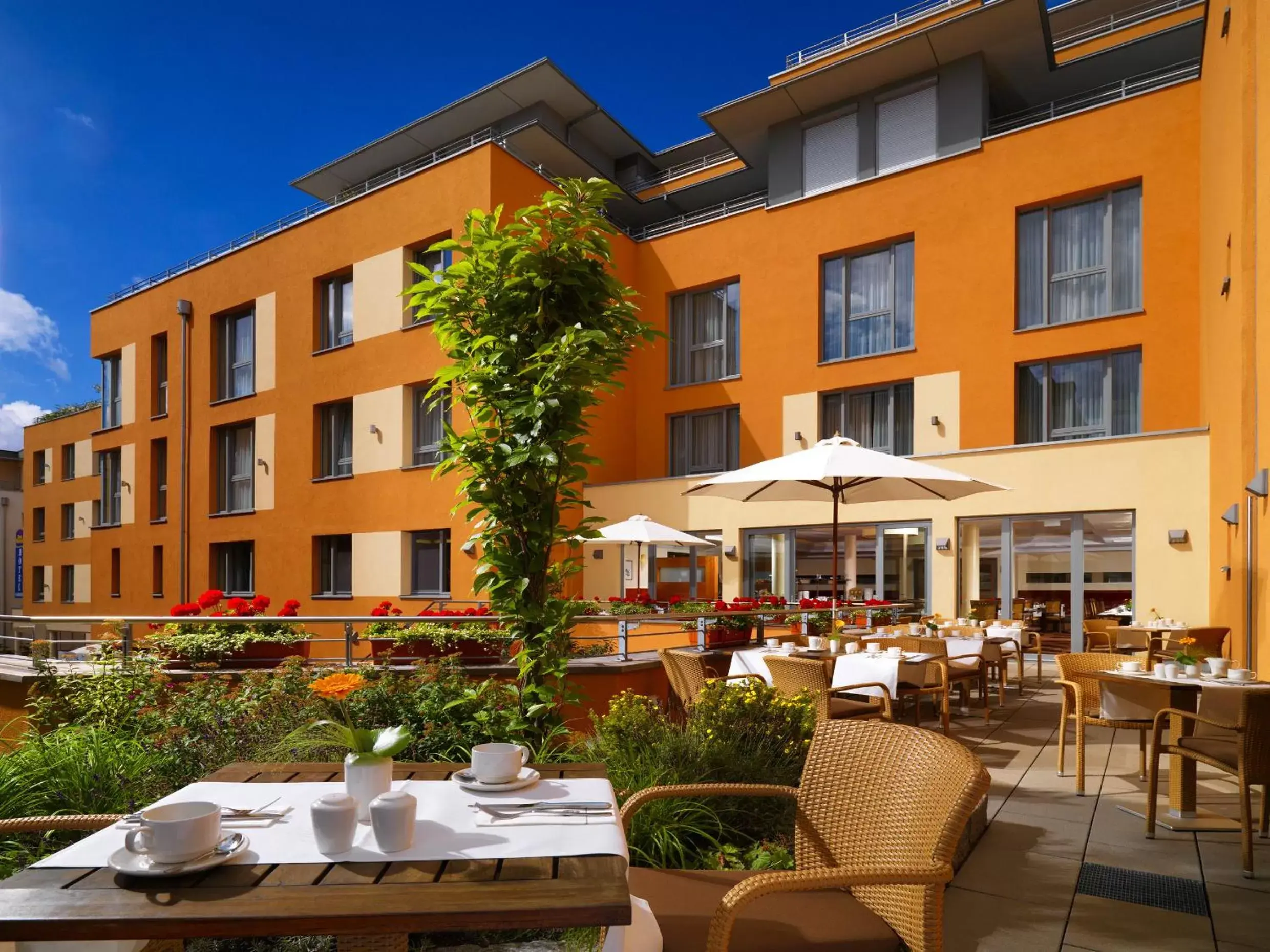 Balcony/Terrace, Restaurant/Places to Eat in Best Western Hotel Bamberg