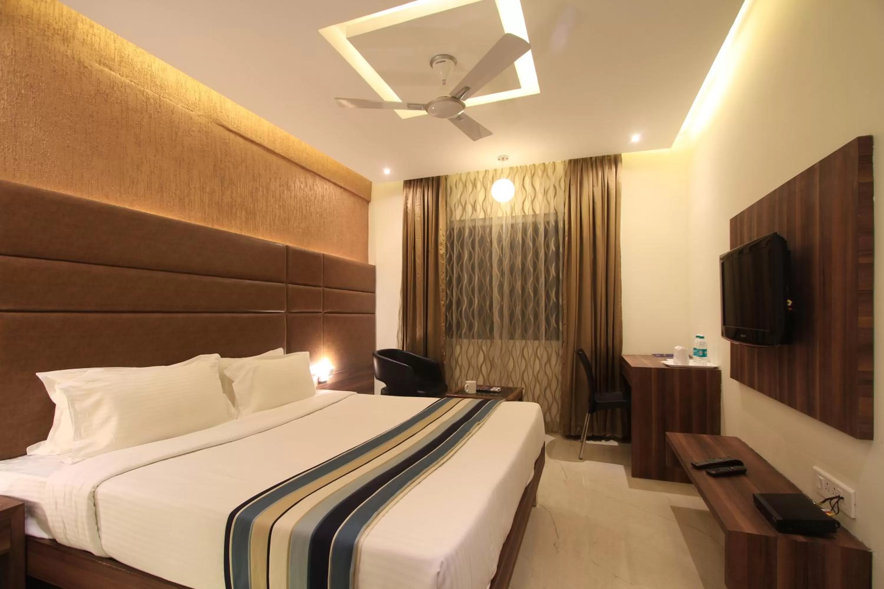 Bedroom, Bed in Sandesh Pride