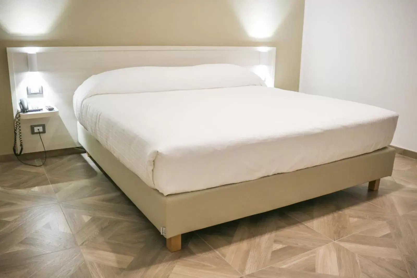 Bed in Hotel Donatello