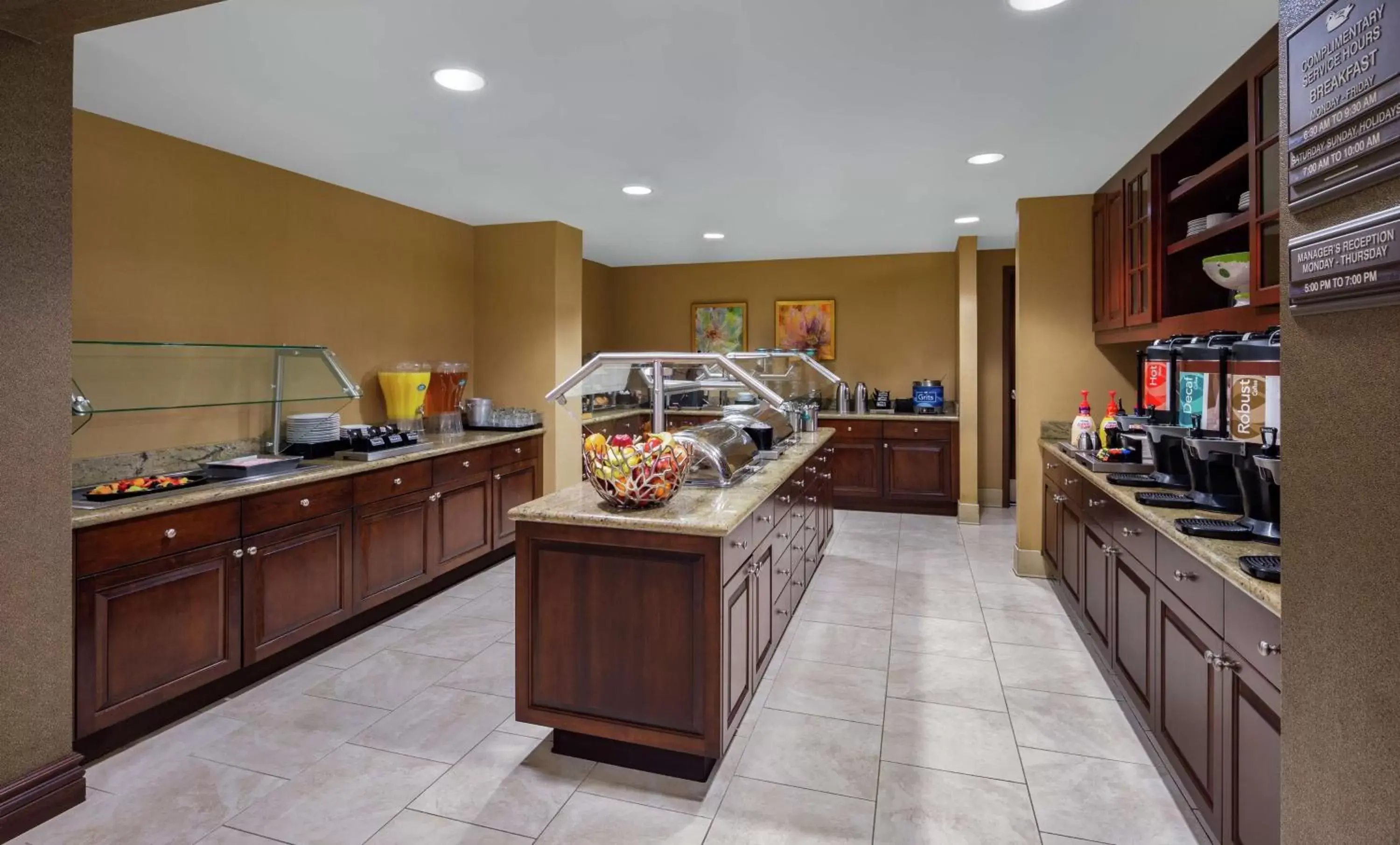 Breakfast, Kitchen/Kitchenette in Homewood Suites by Hilton Shreveport Bossier City, LA