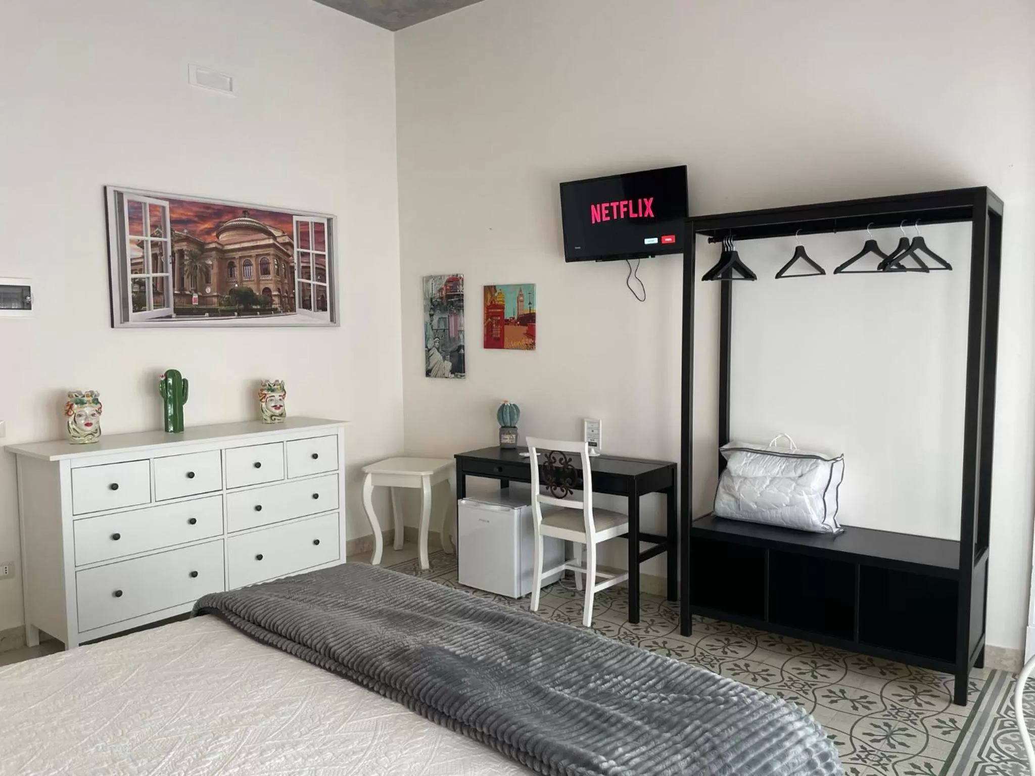 Bedroom, Bed in Liberty Palace