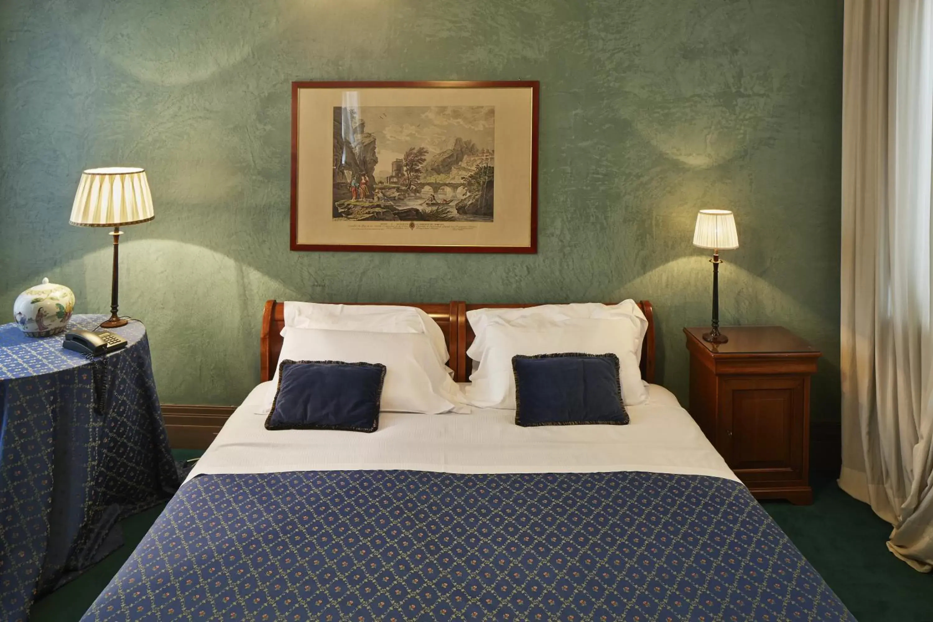 Bedroom, Bed in Albergo Cappello