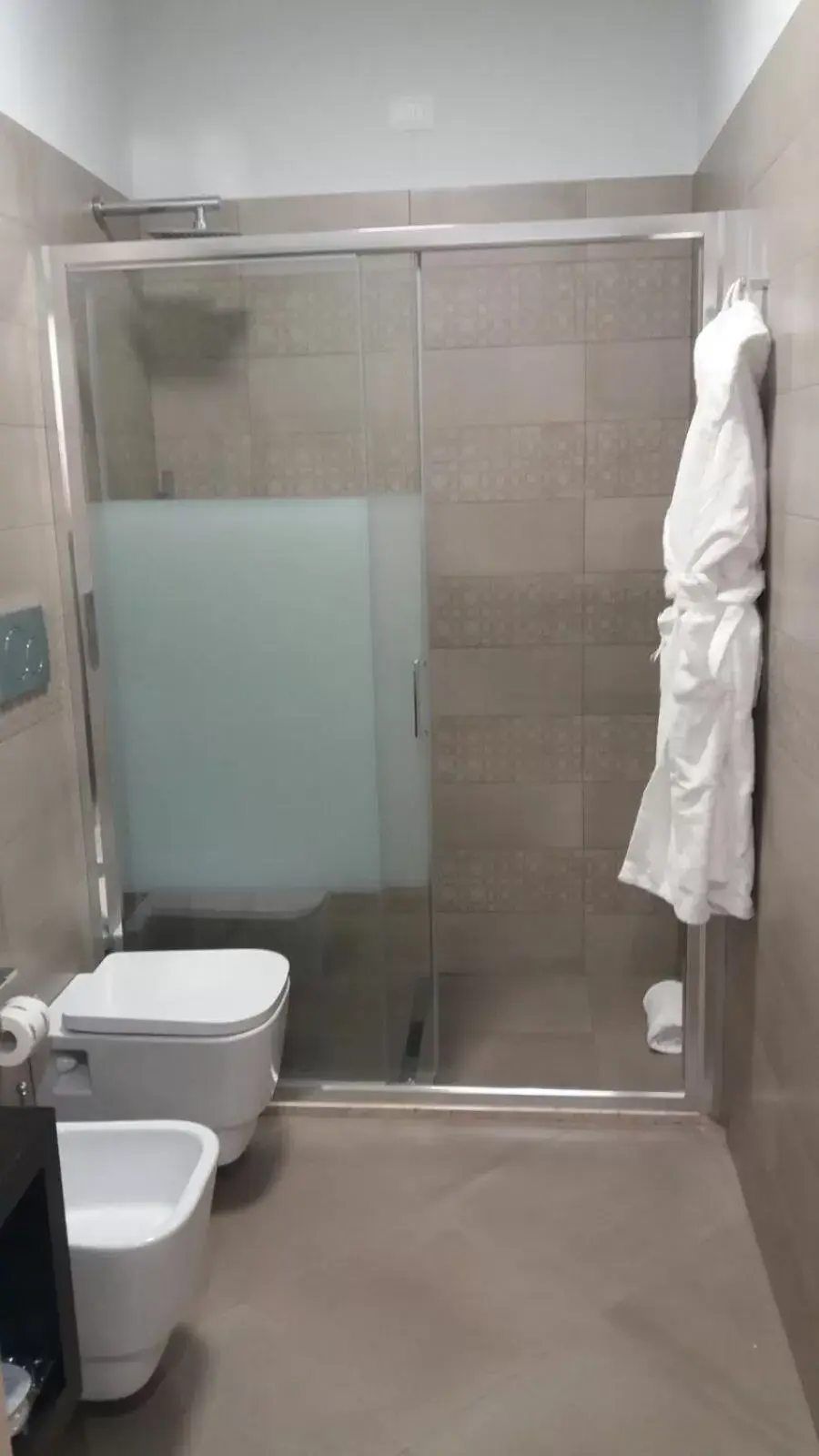Bathroom in 8room Hotel