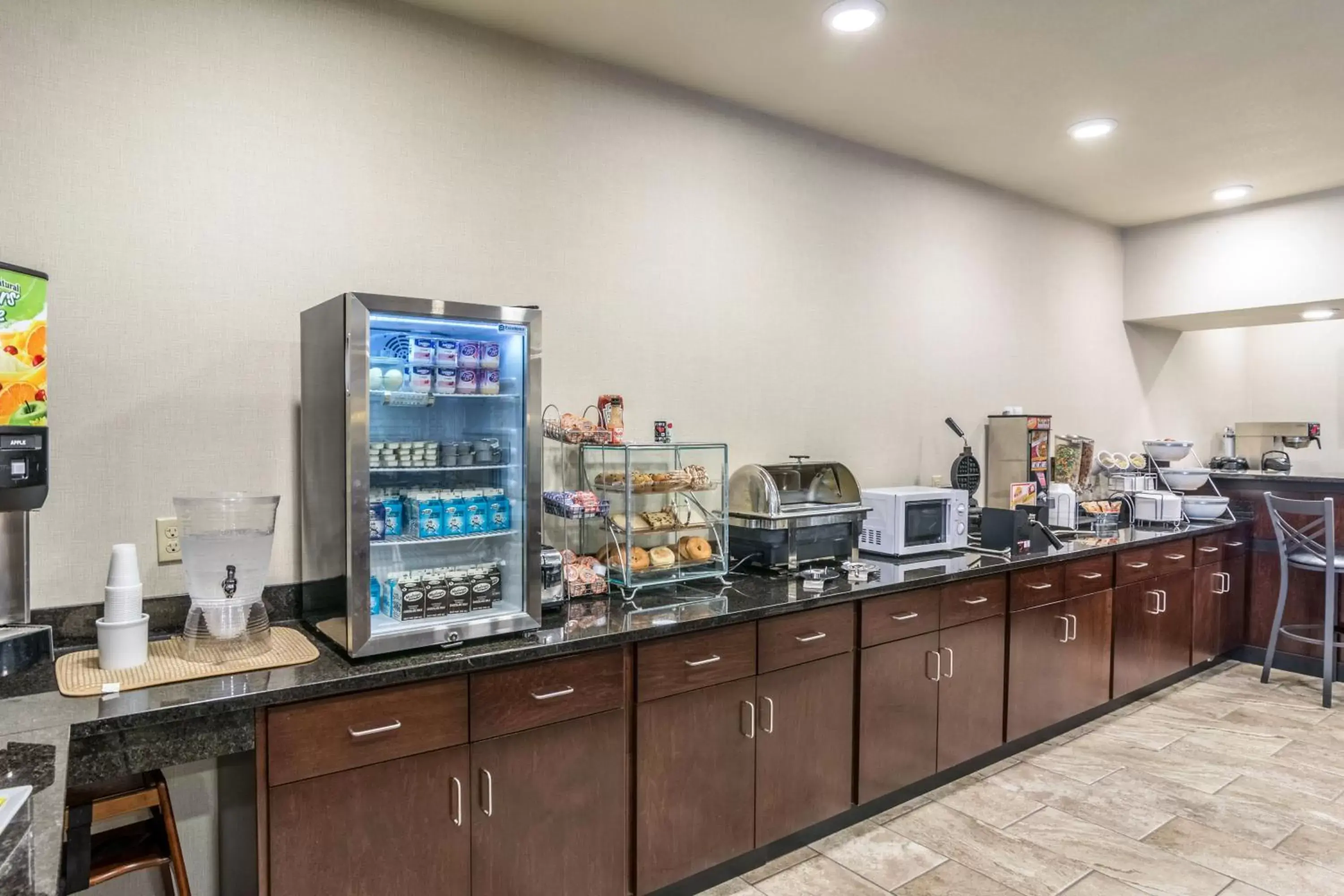 Cobblestone Hotel & Suites - Erie Cobblestone Hotel & Suites - Erie