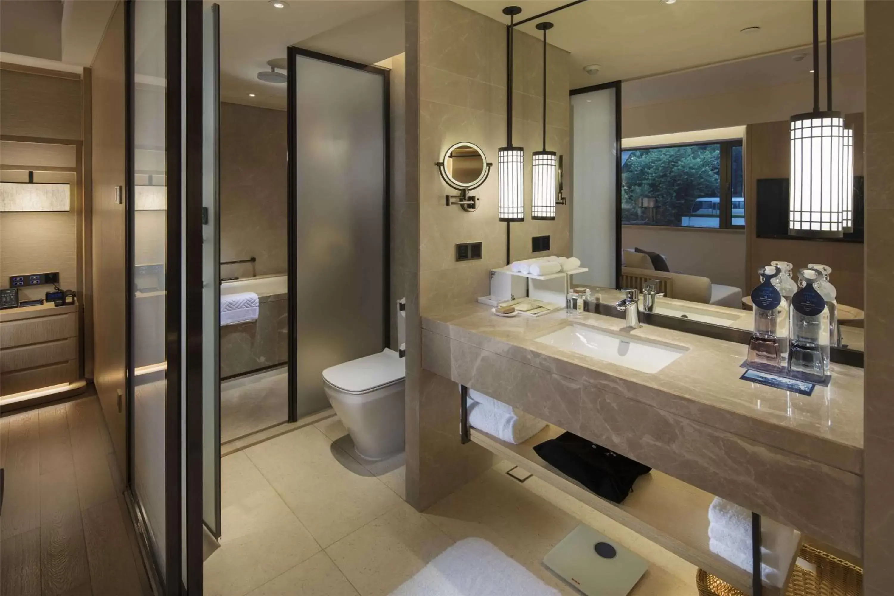 Bathroom in Hilton Shenzhen Shekou Nanhai