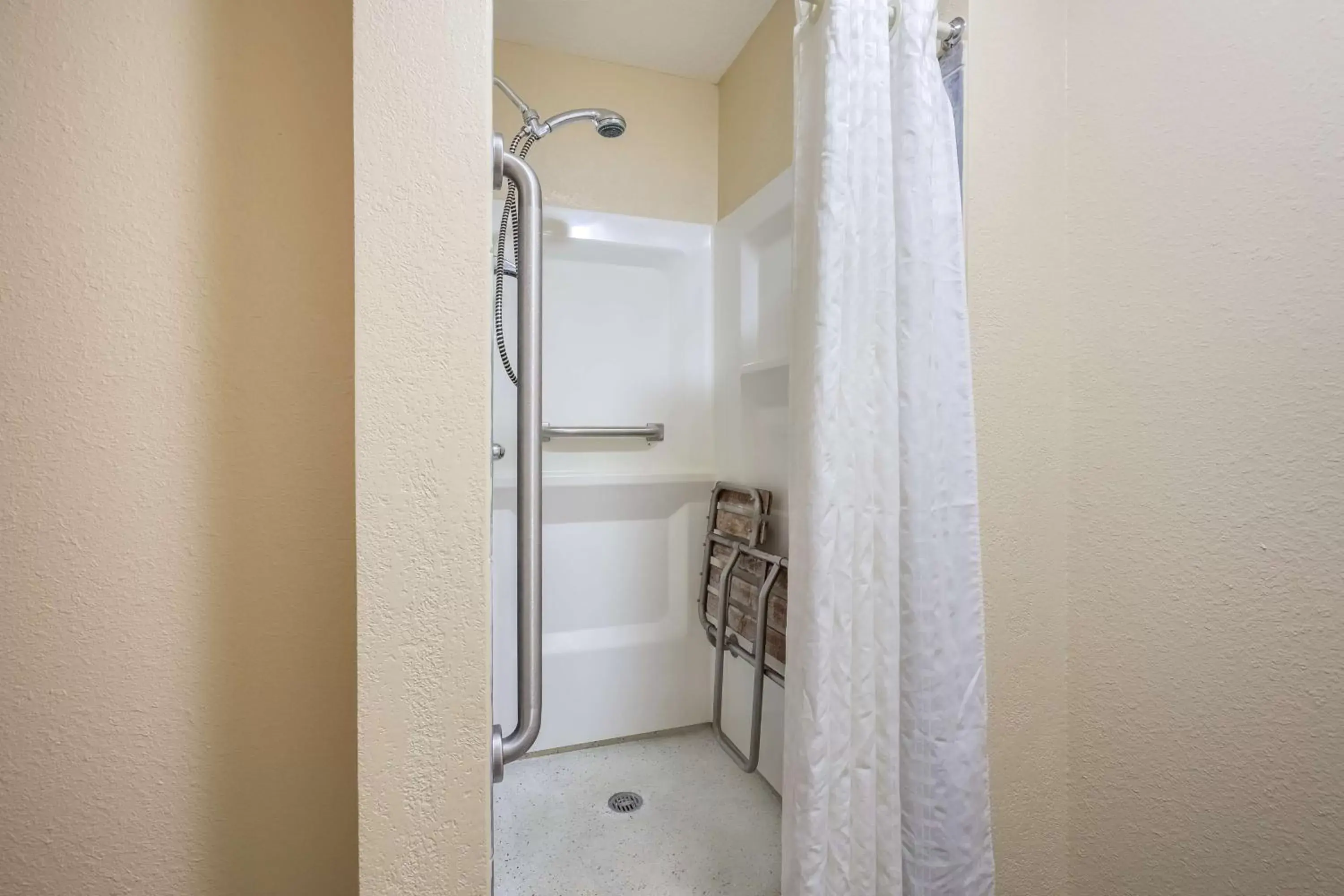 Bathroom in Best Western U.S. Inn