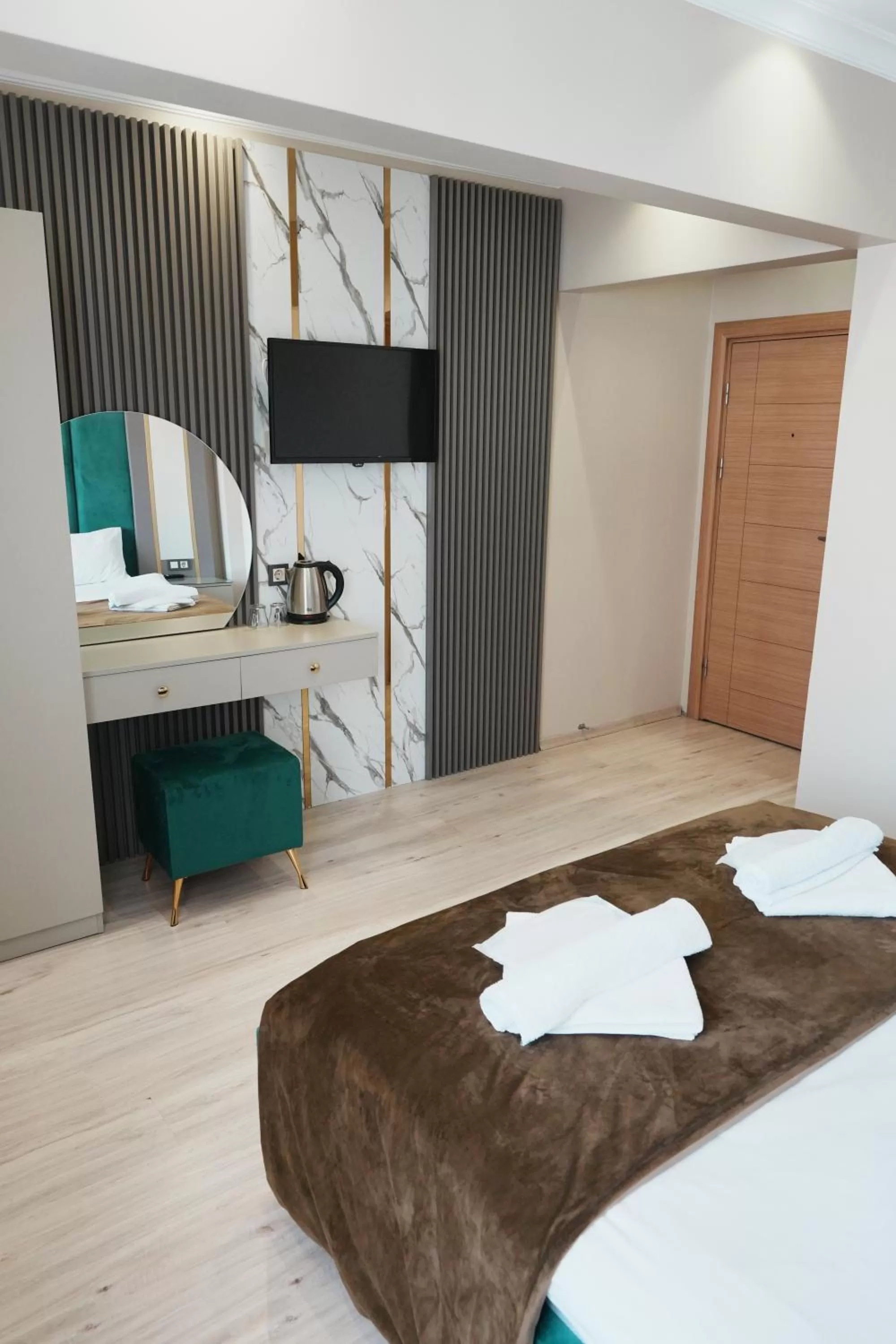 Photo of the whole room, Bed in Reyyan Hotel