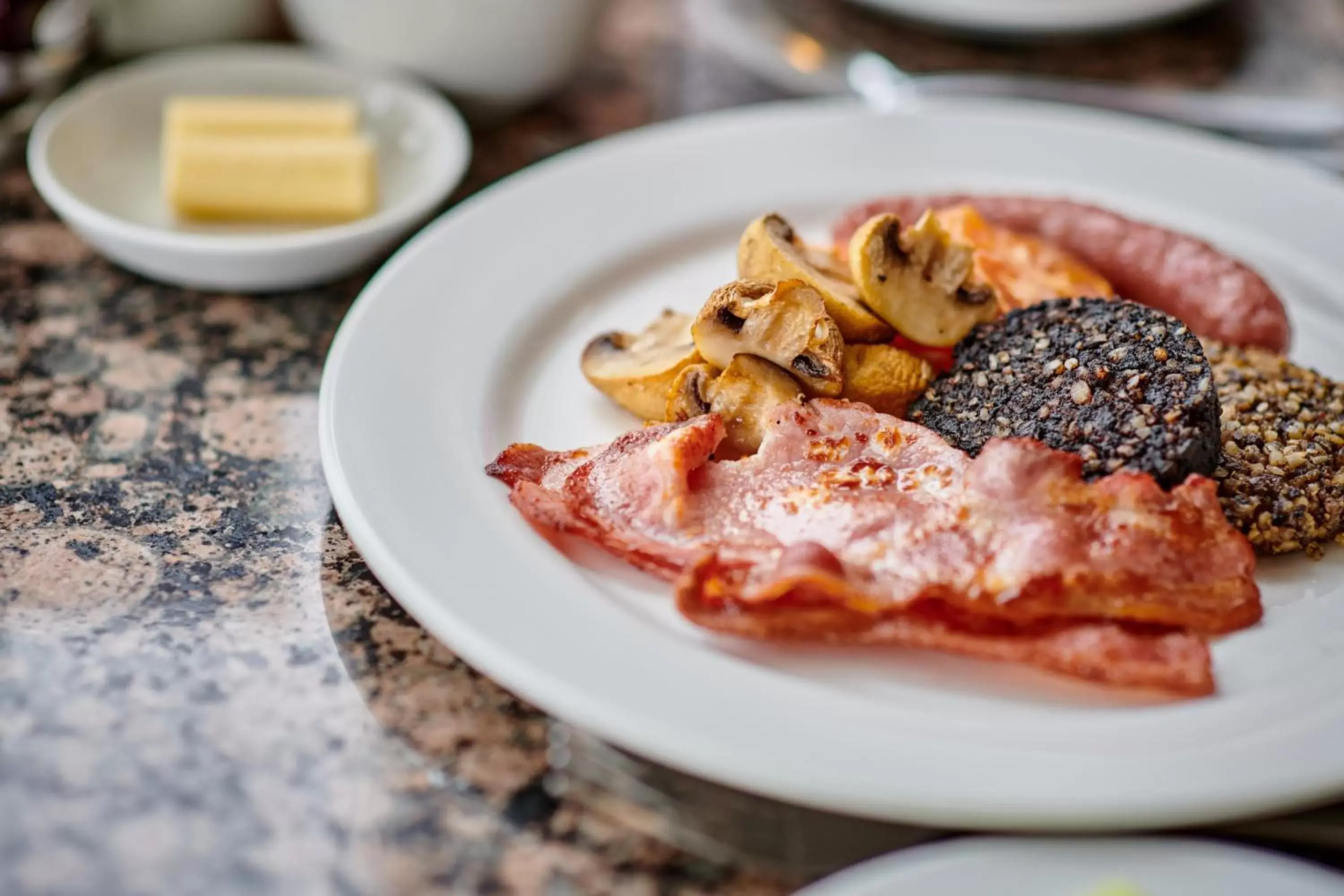 Breakfast, Food in The Parklands Hotel