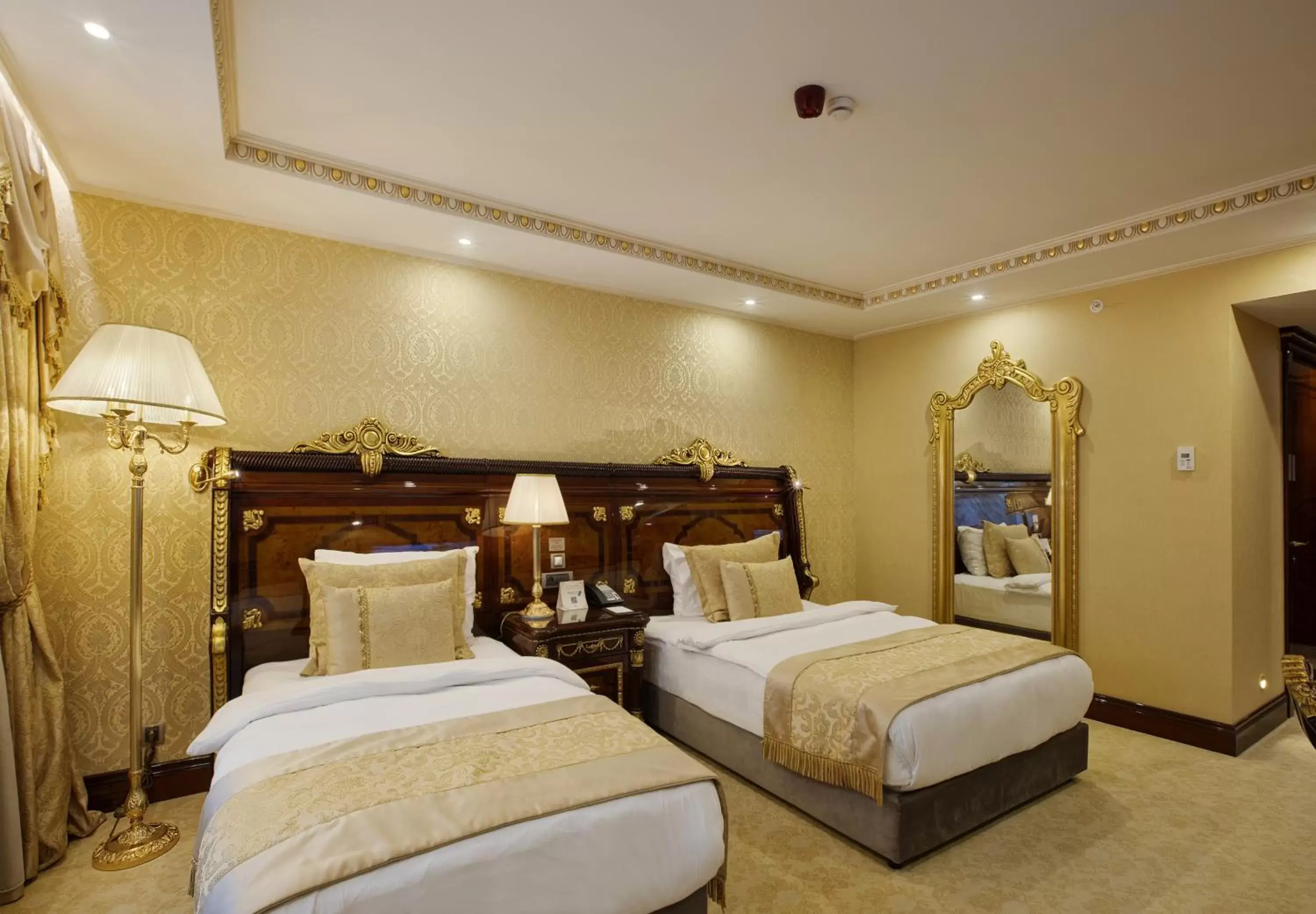 Bedroom, Bed in Ottoman's Life Hotel Deluxe