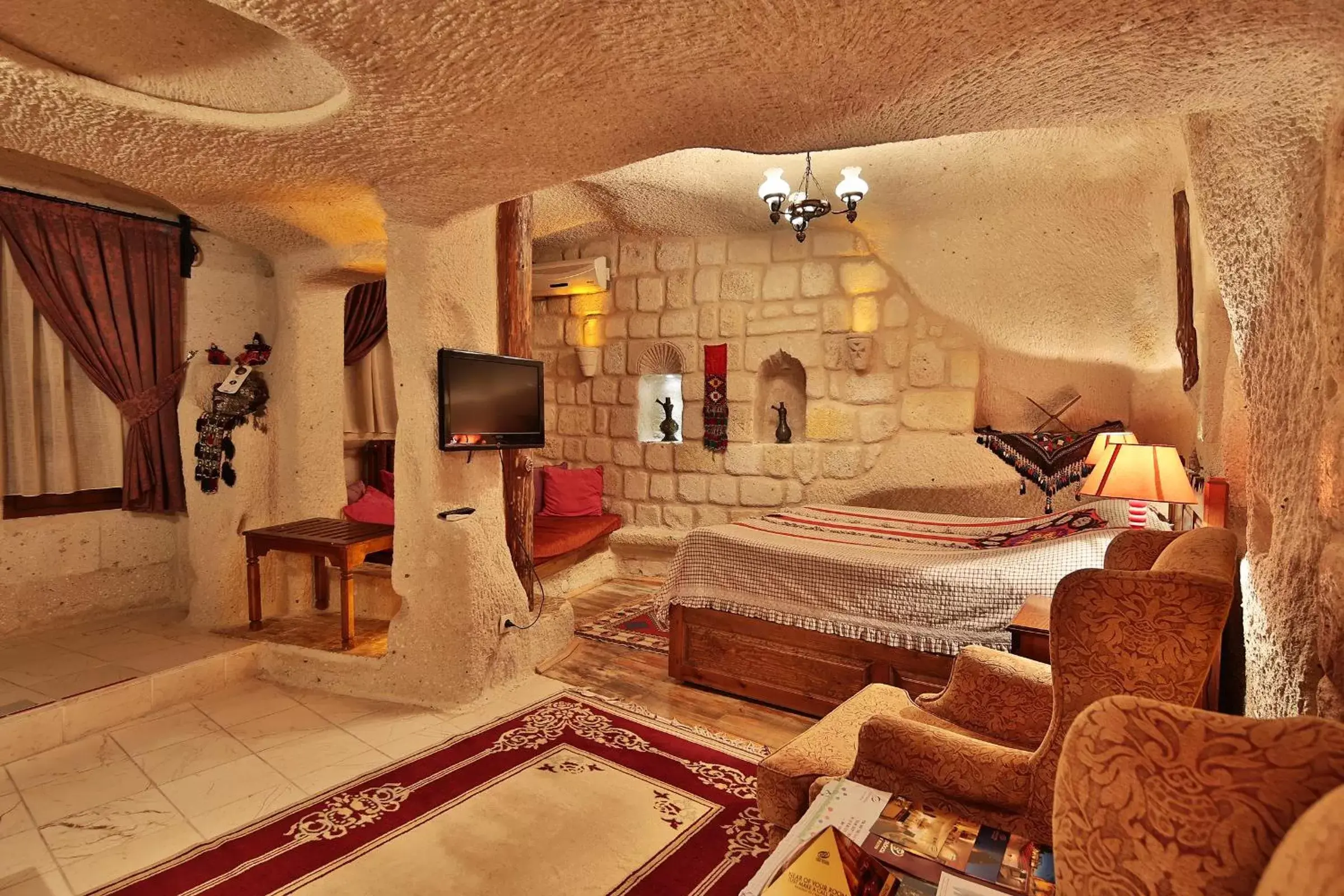 TV and multimedia, Seating Area in Cappadocia Cave Suites