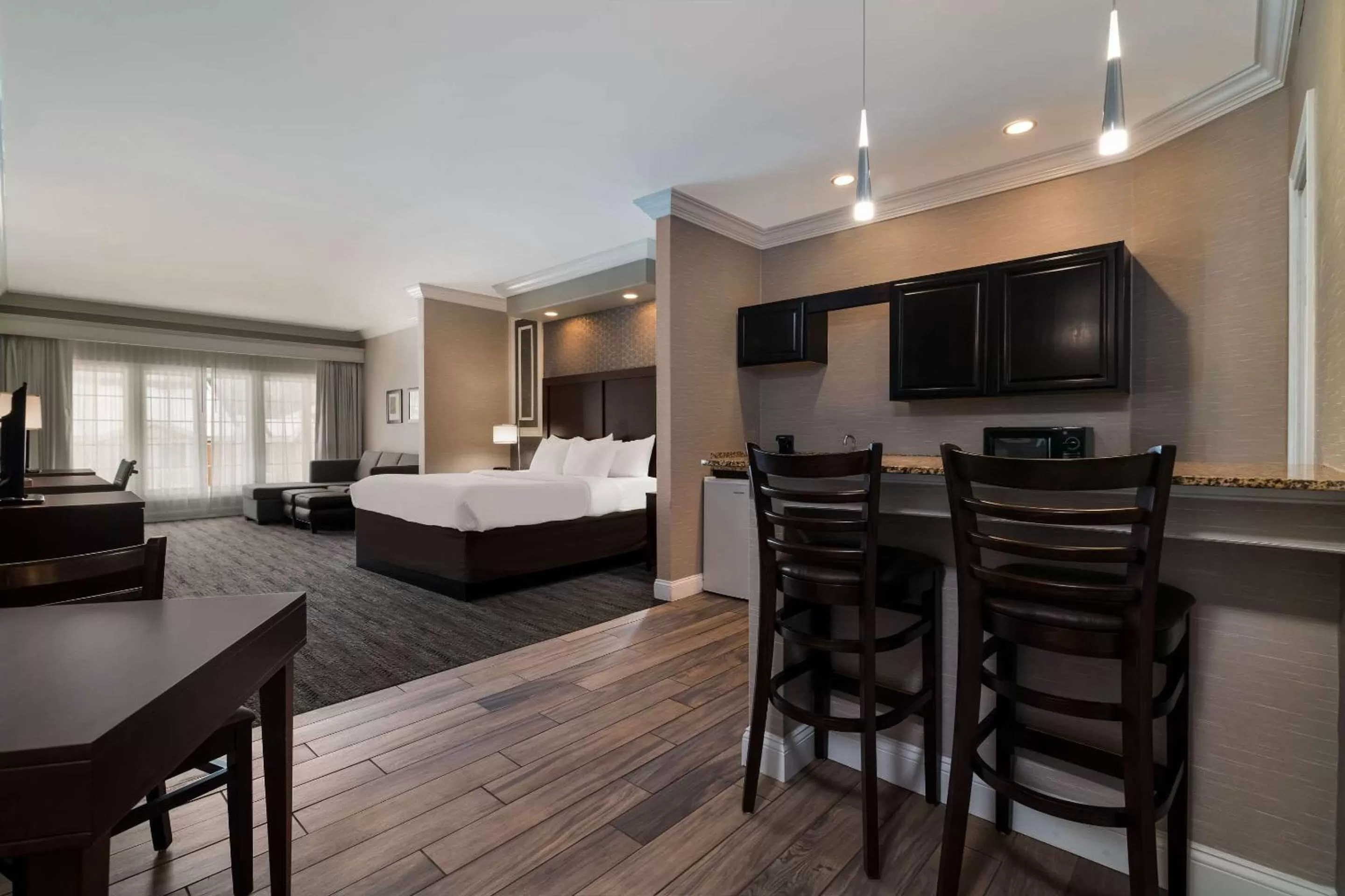 Bedroom, Bed in Comfort Inn & Suites Plattsburgh - Morrisonville