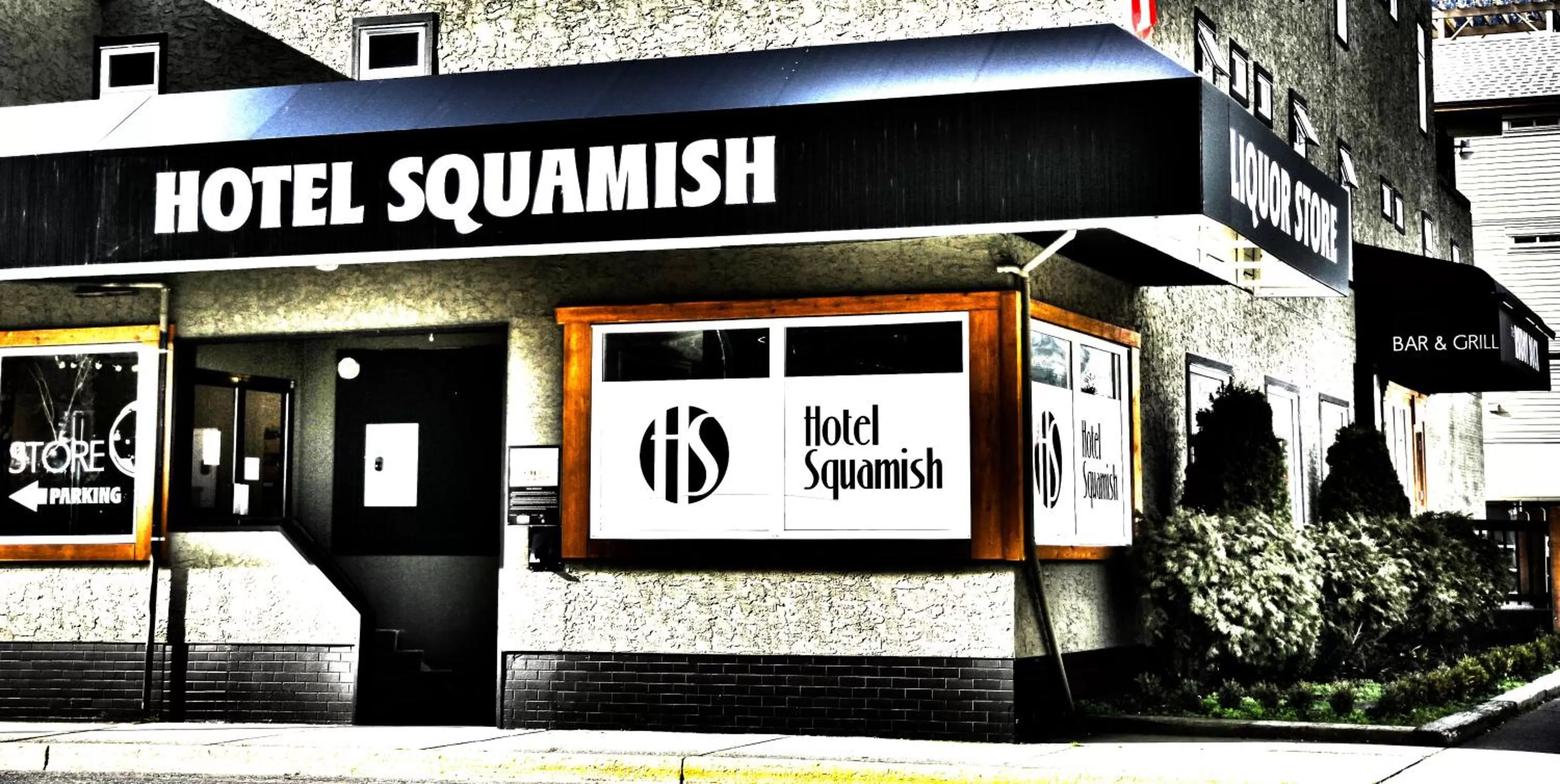 Facade/entrance in Hotel Squamish
