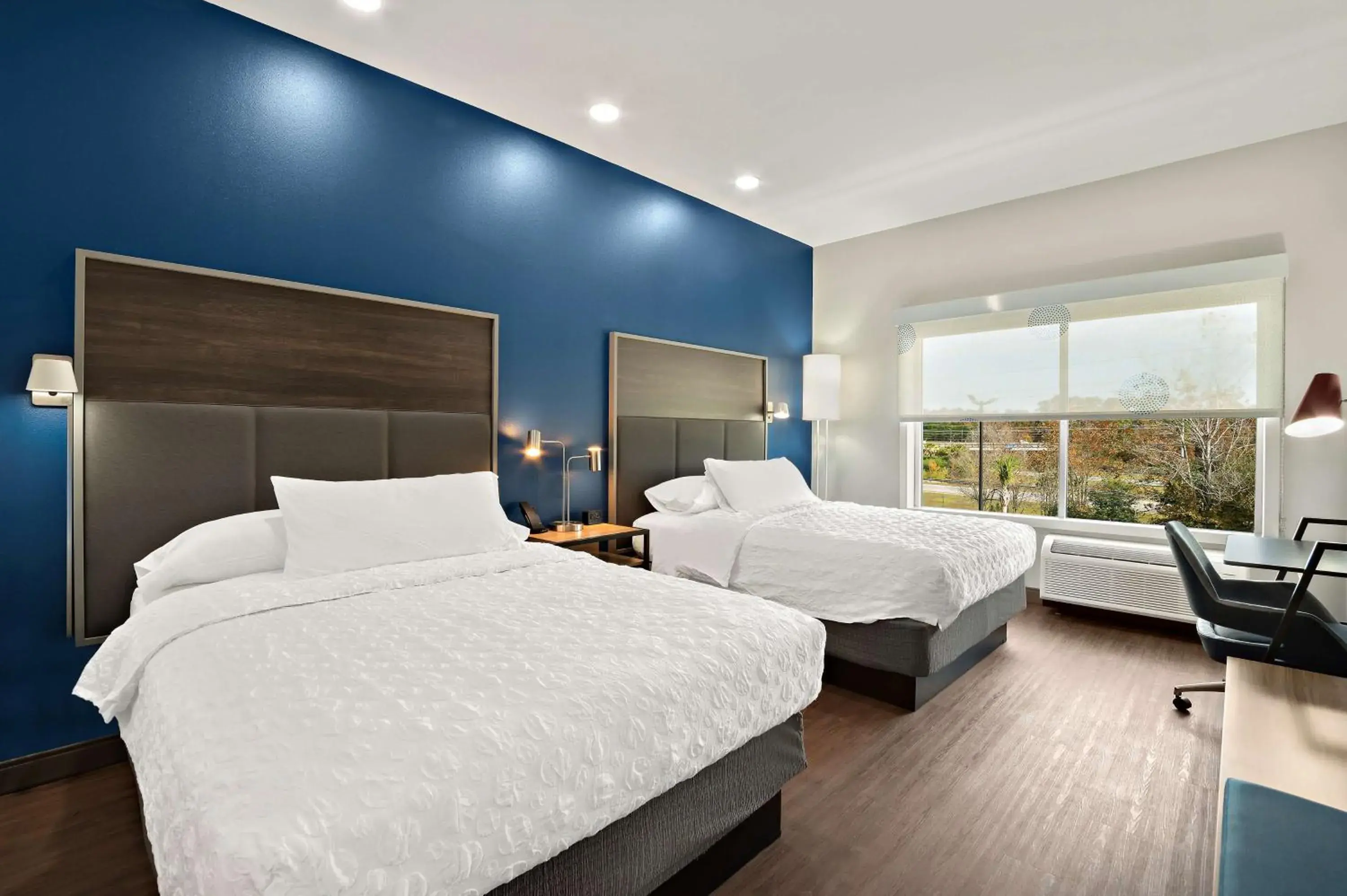 Bed in Tru By Hilton Santee