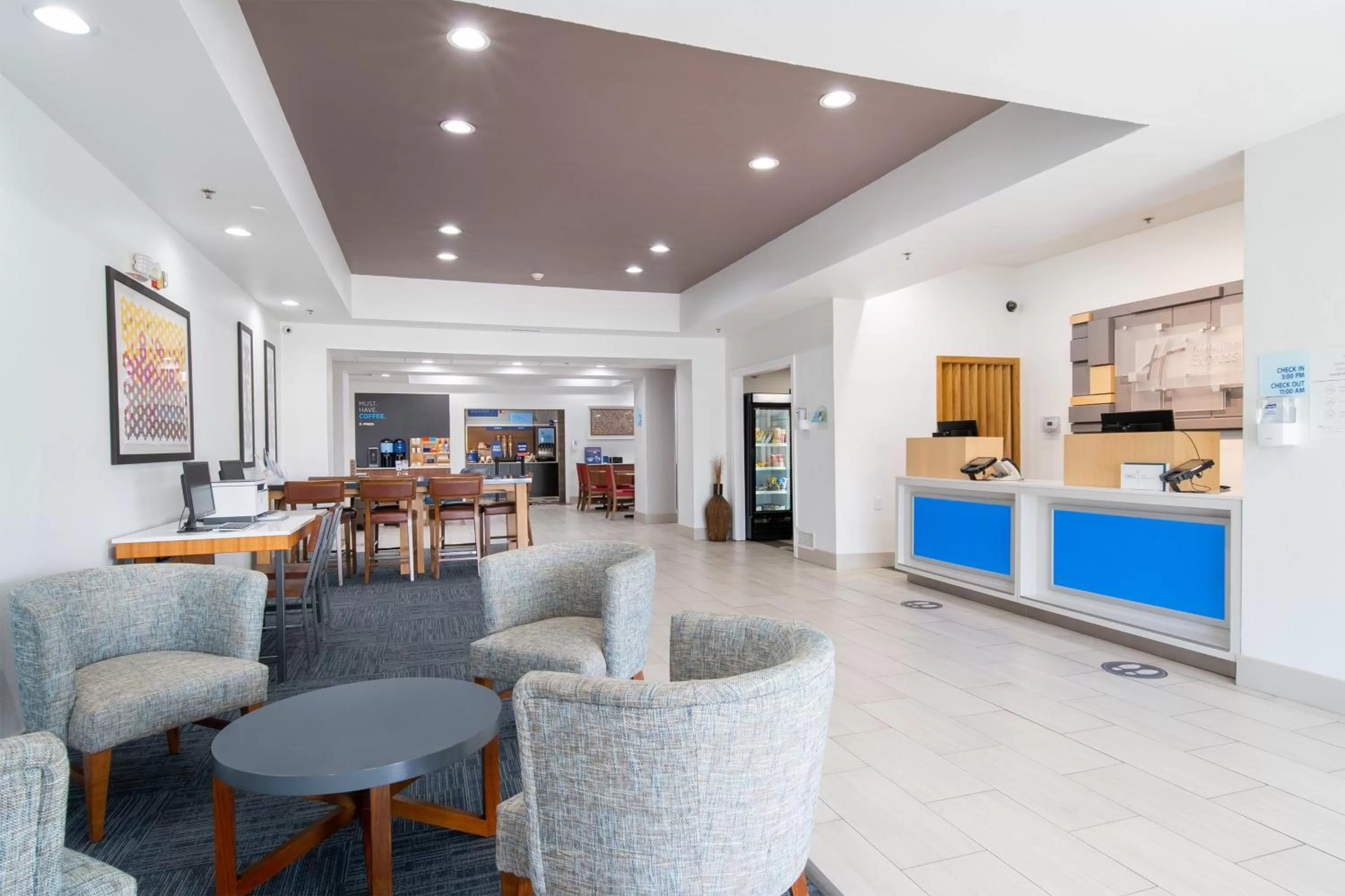 Property building in Holiday Inn Express Hotel & Suites Bedford by IHG