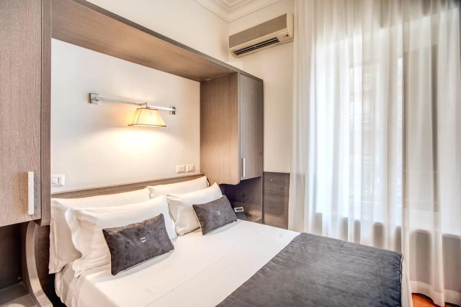 Bedroom, Bed in Hotel Mirti