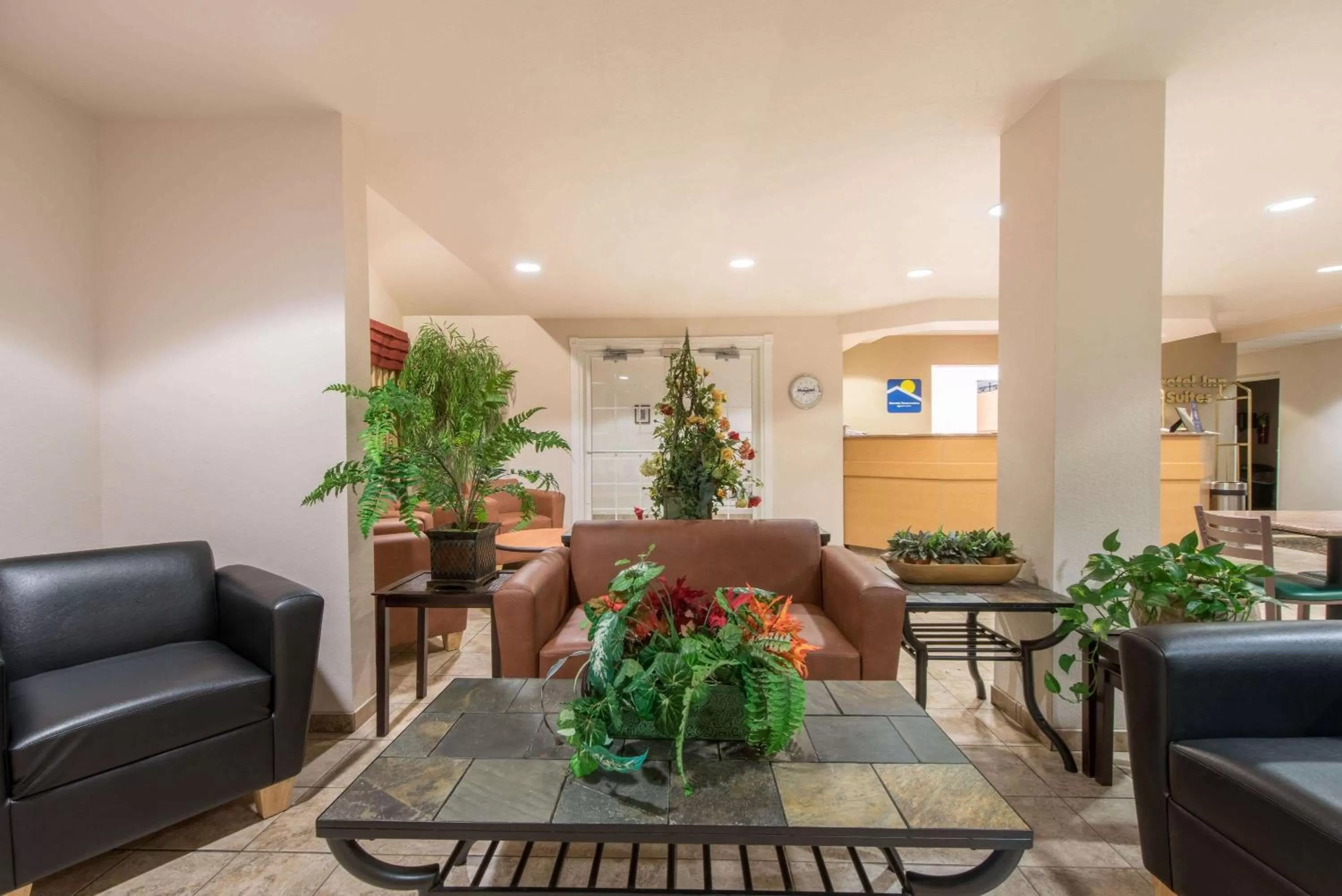 Lobby or reception in Microtel Inn & Suites by Wyndham Altus