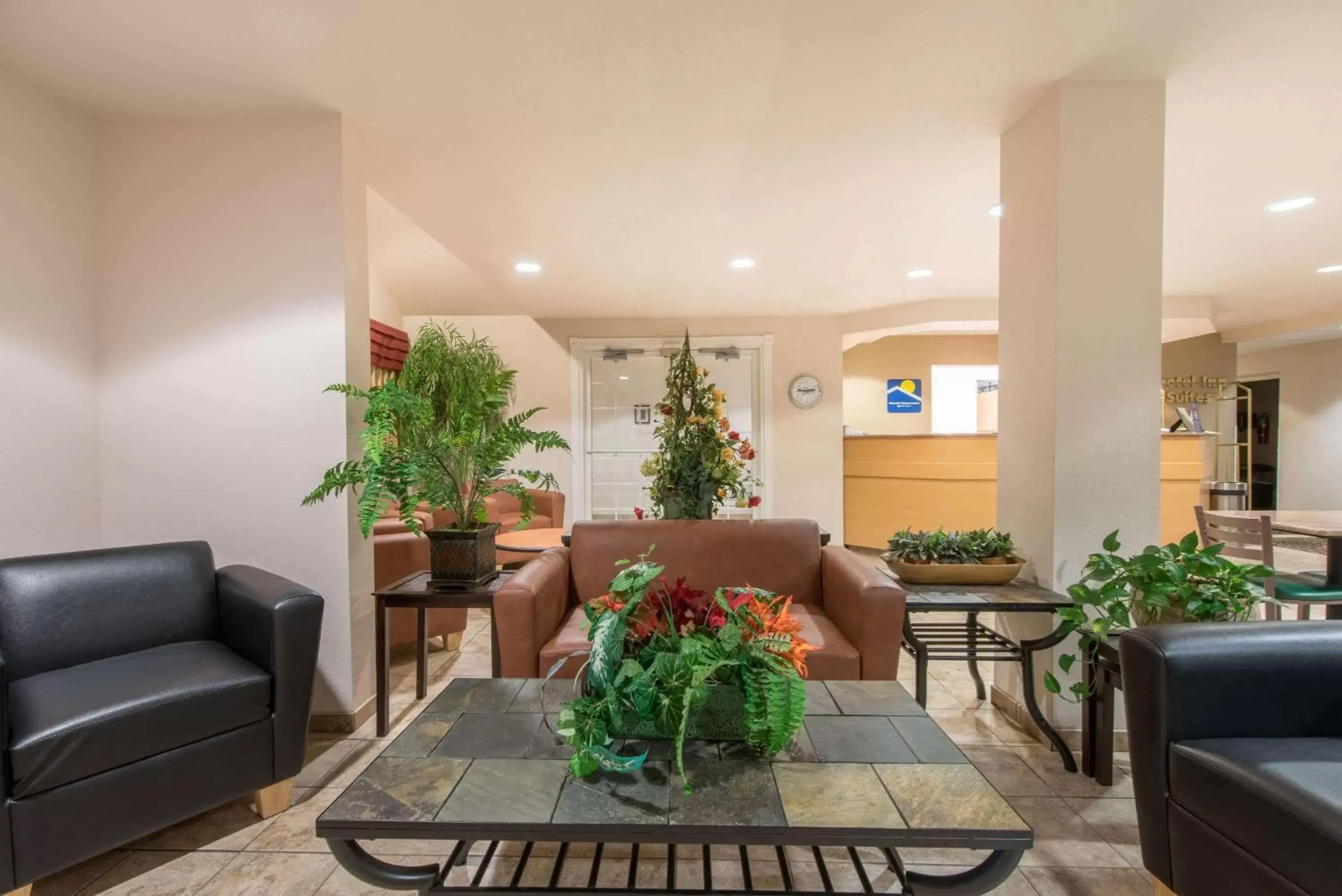 Lobby or reception, Lobby/Reception in Microtel Inn & Suites by Wyndham Altus