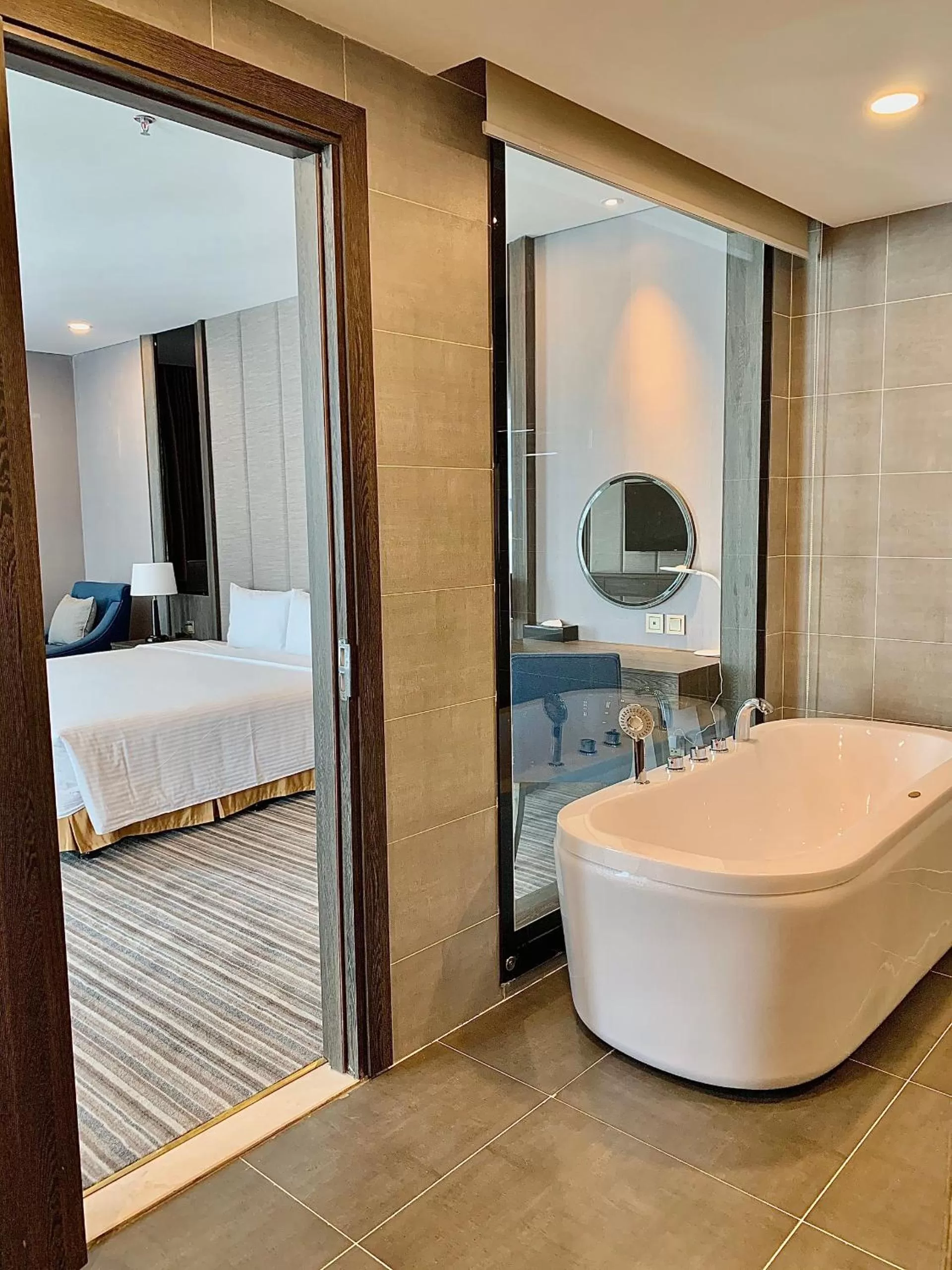 Bathroom in Muong Thanh Luxury Saigon Hotel