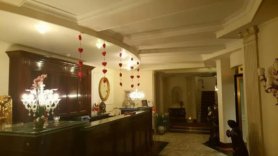 Lobby or reception, Lobby/Reception in Hotel Royal