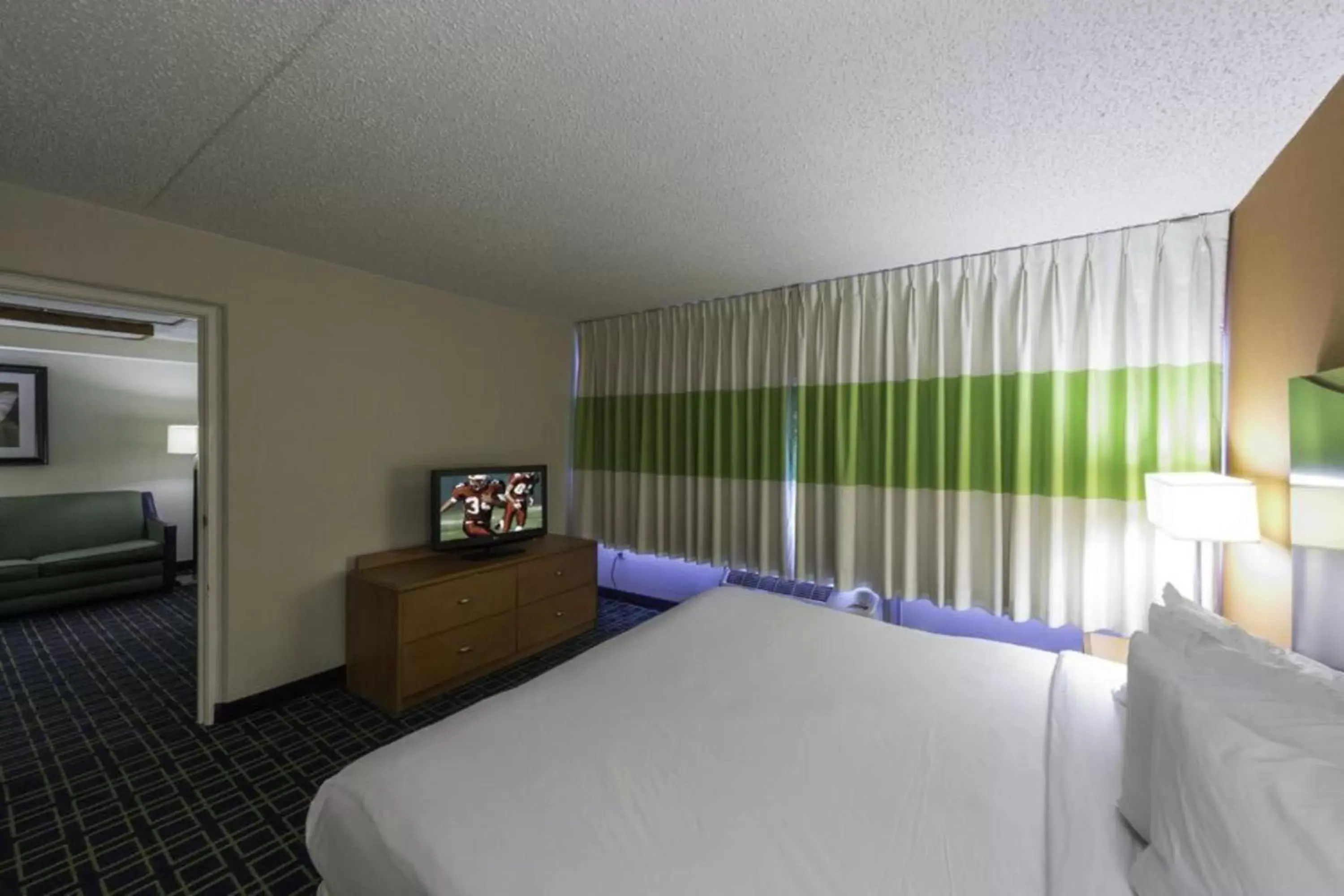 Bedroom, Bed in Days Inn by Wyndham Absecon Atlantic City Area