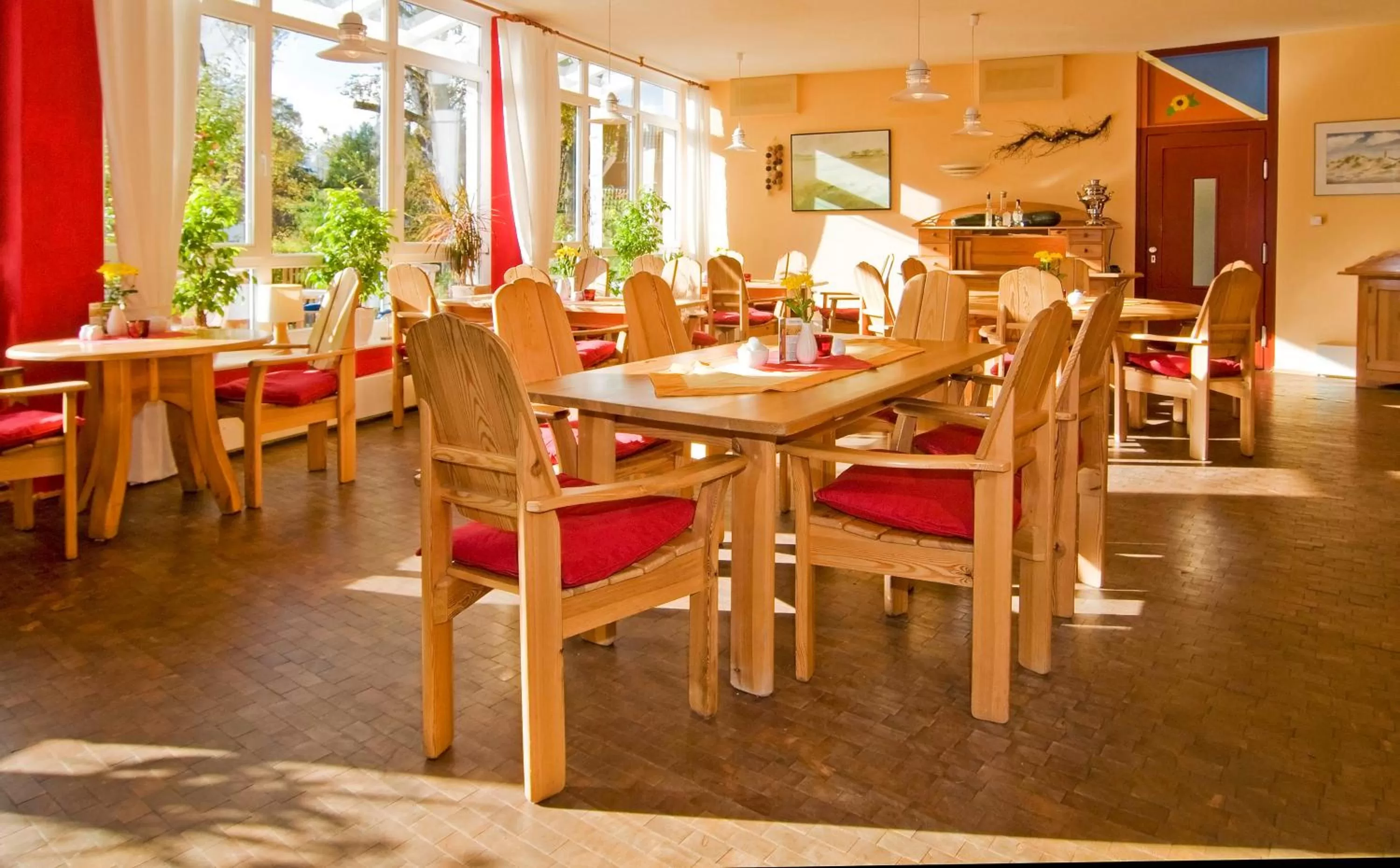 Restaurant/places to eat in Hotel Haus Linden