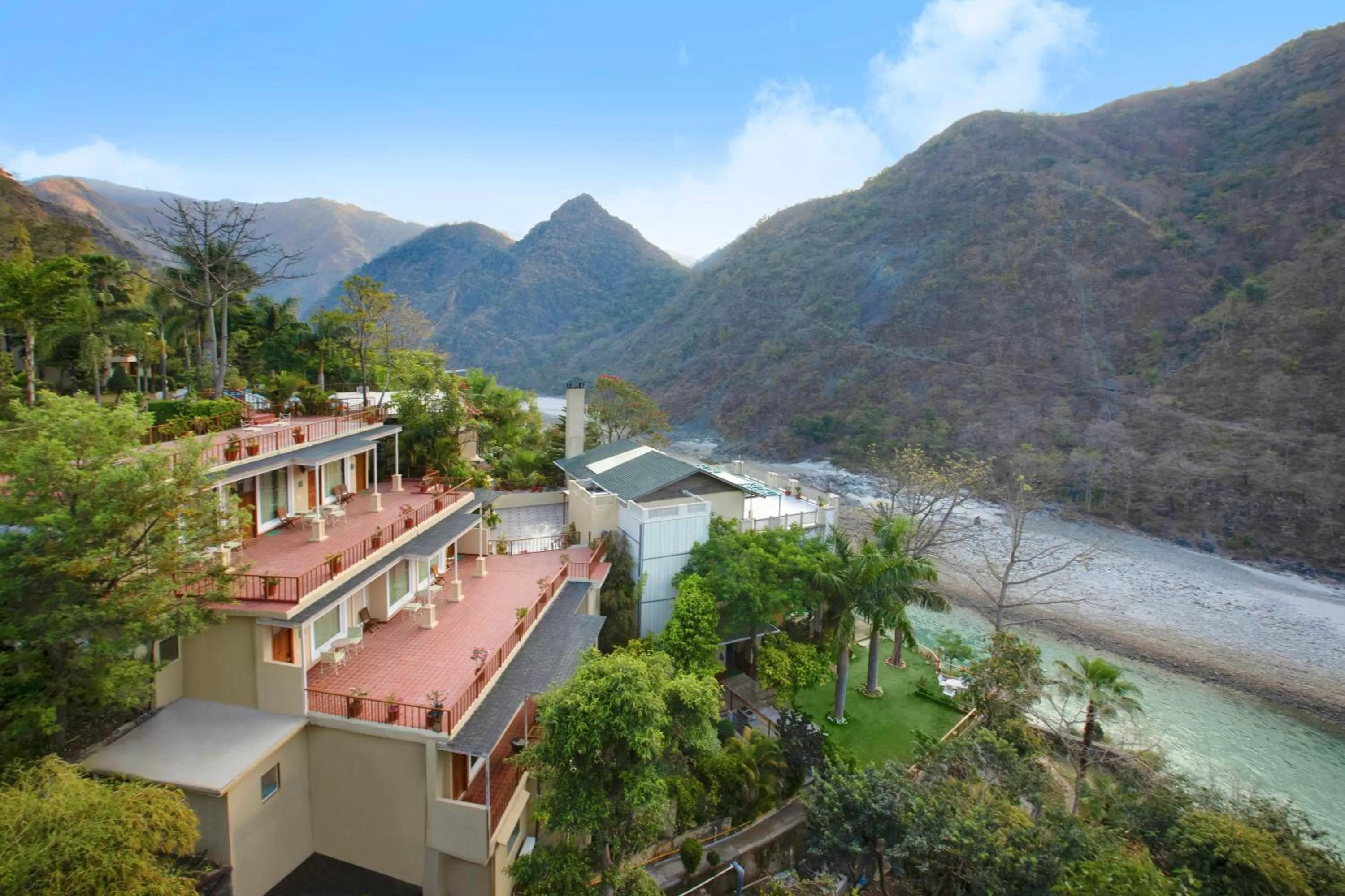 Raga on the Ganges, Rishikesh