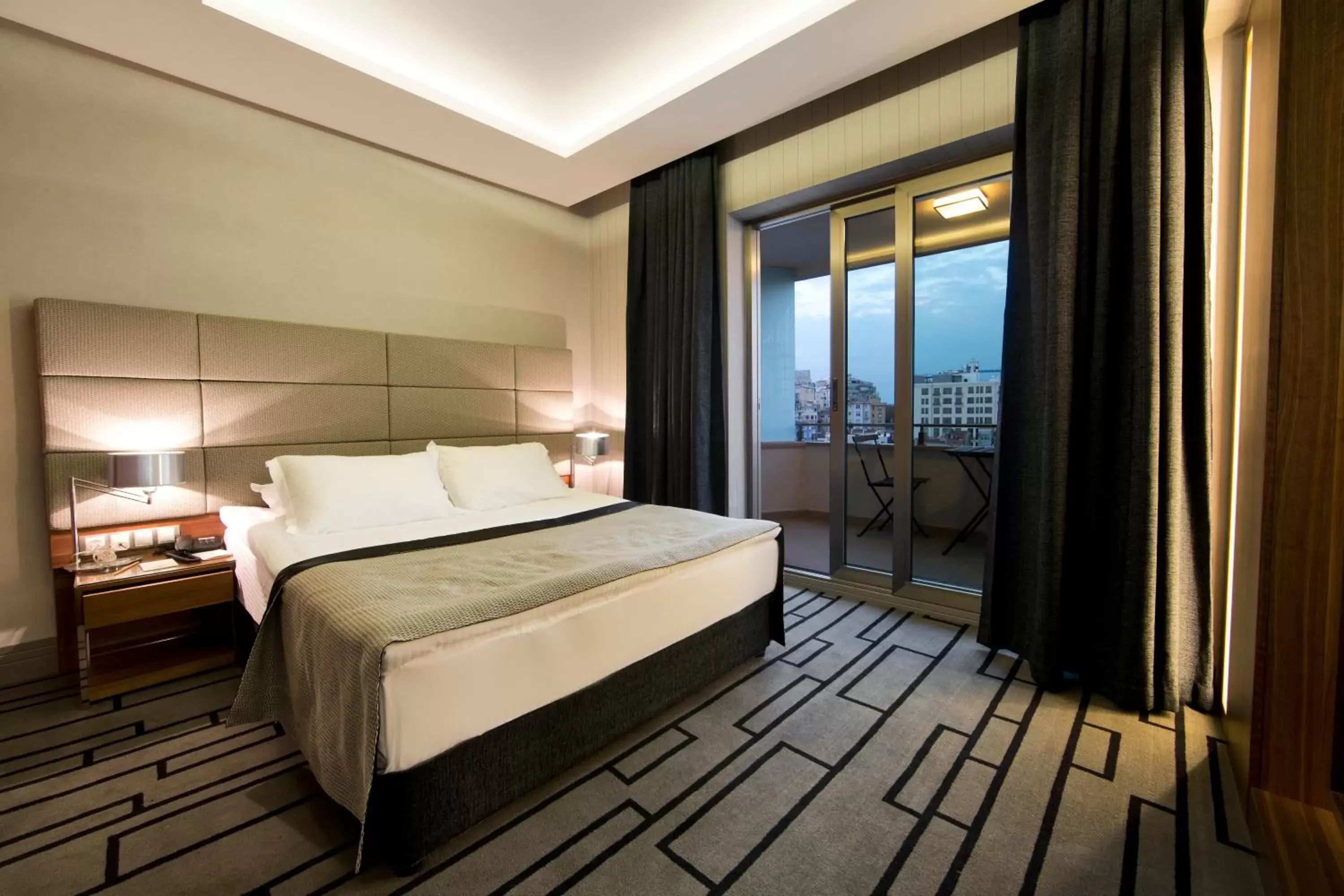 Superior Suit Room with Bosphorus View in Cihangir Hotel
