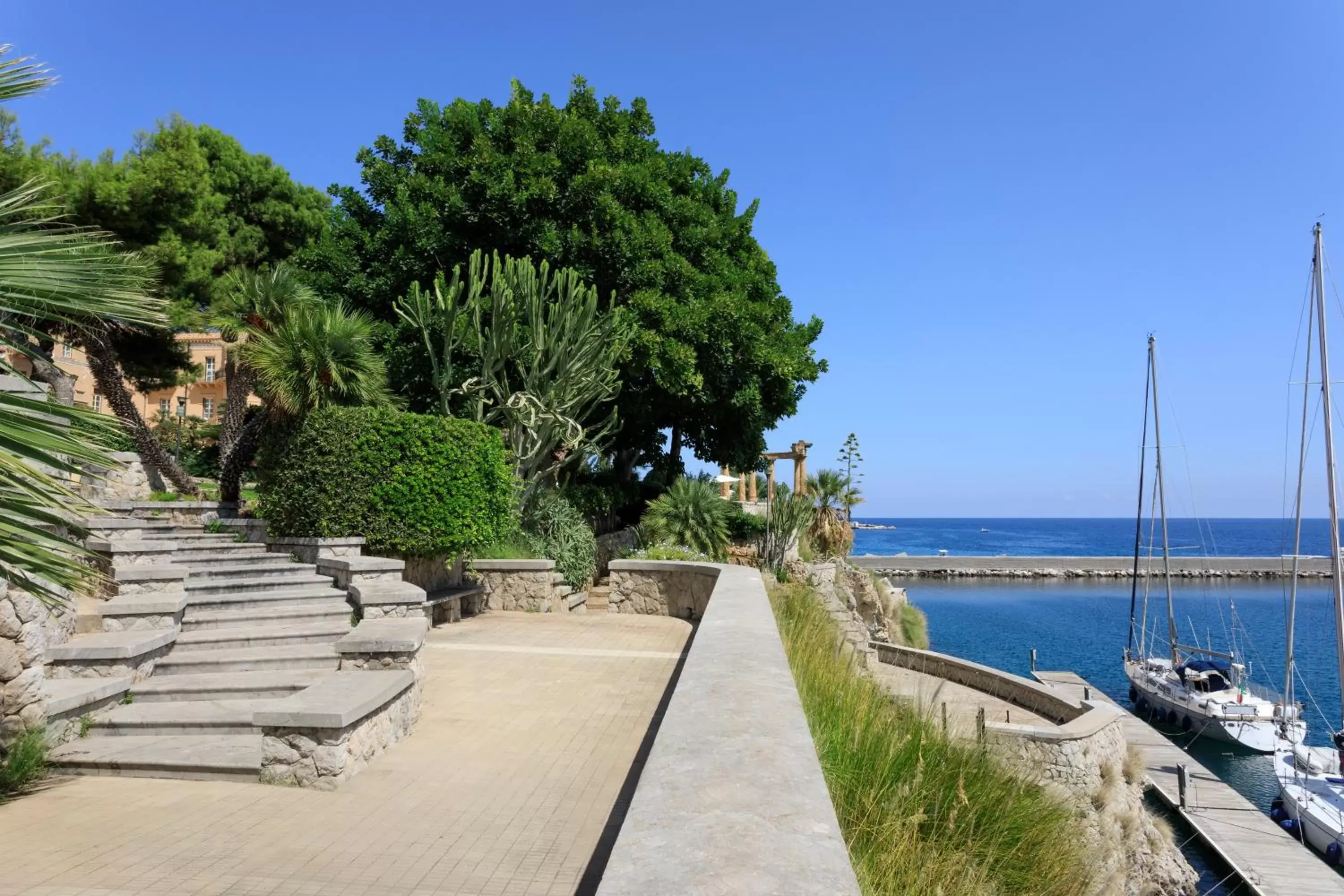 Natural landscape, Swimming Pool in Rocco Forte Villa Igiea