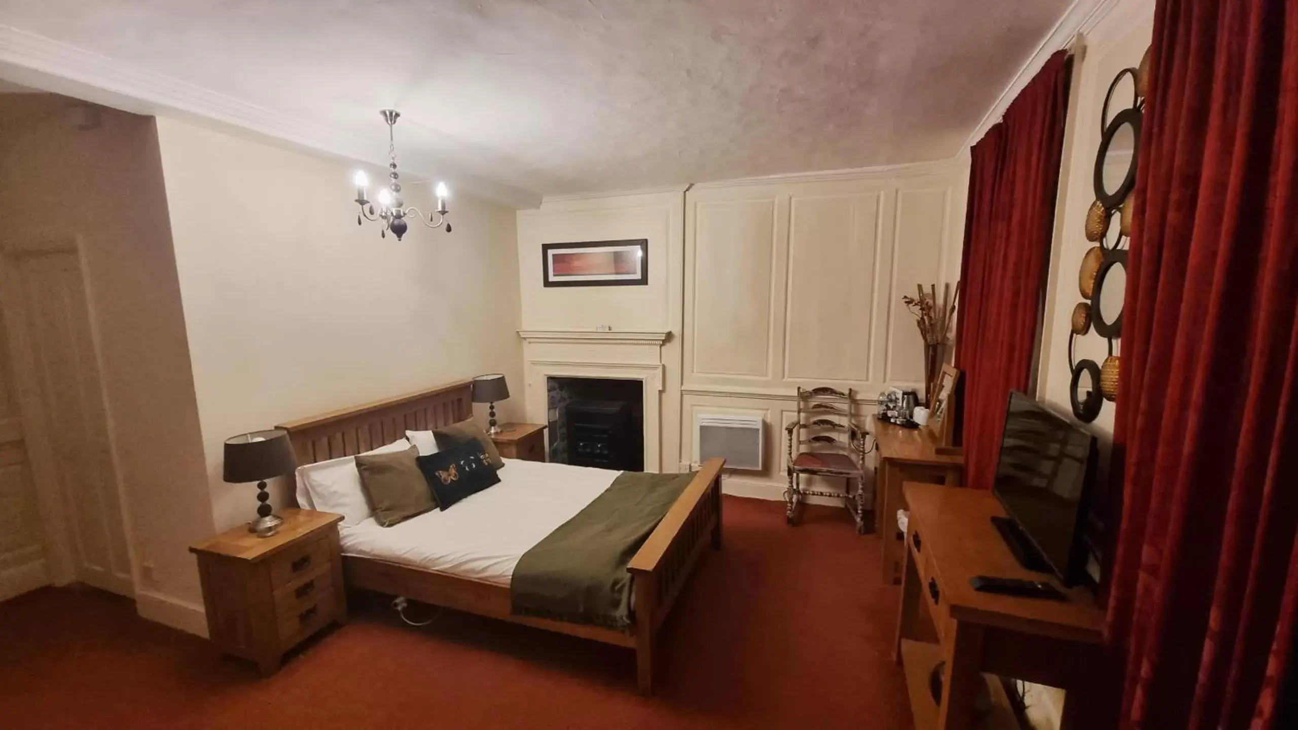 Superior Double Room in The George & Dragon Hotel