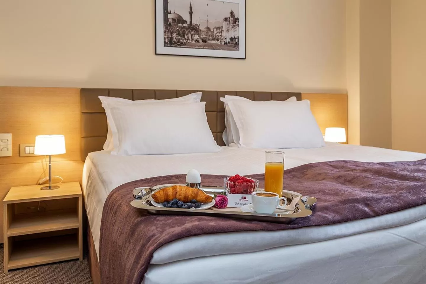 Bed in Sofia Palace Hotel by HMG