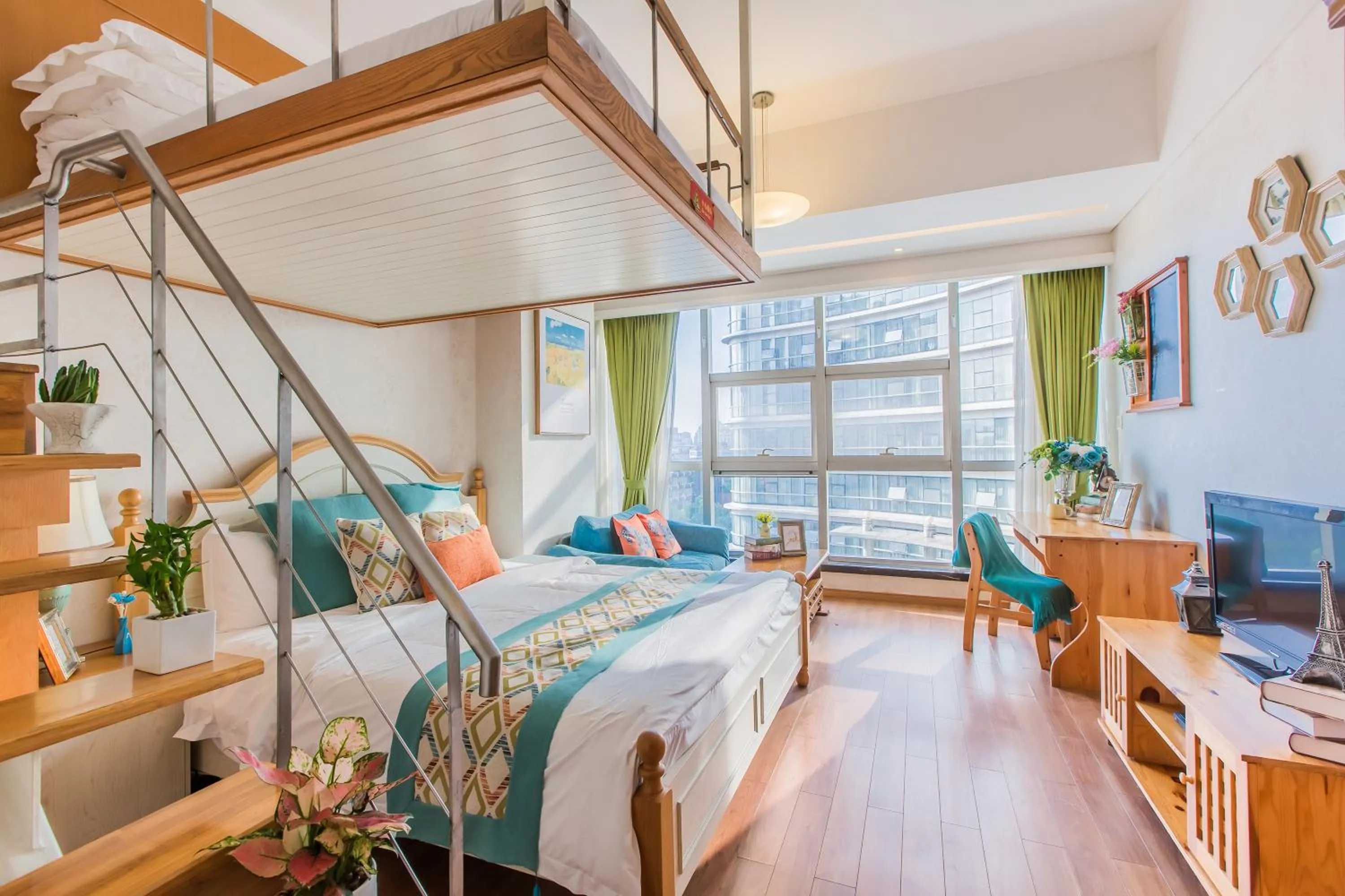 Bed in Westlake 7 Service Apartment