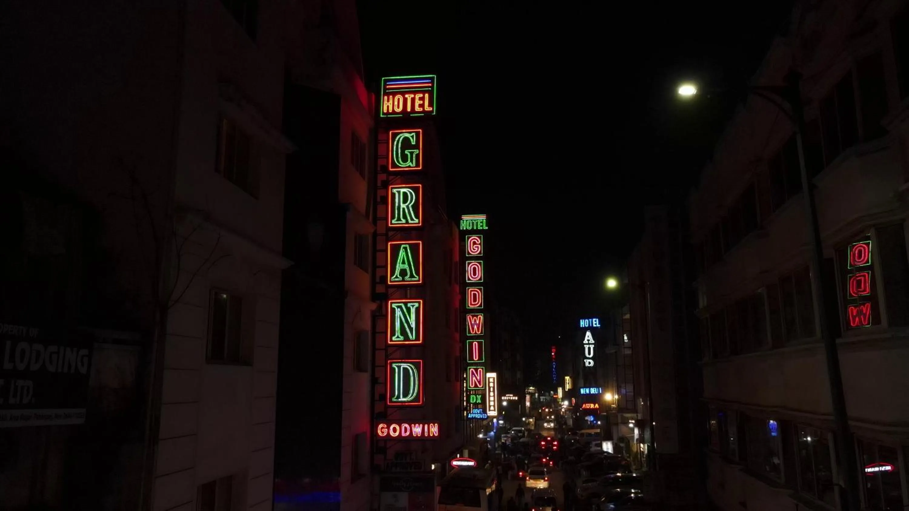 Night in Hotel GODWIN DELUXE - New Delhi Railway Station - Paharganj