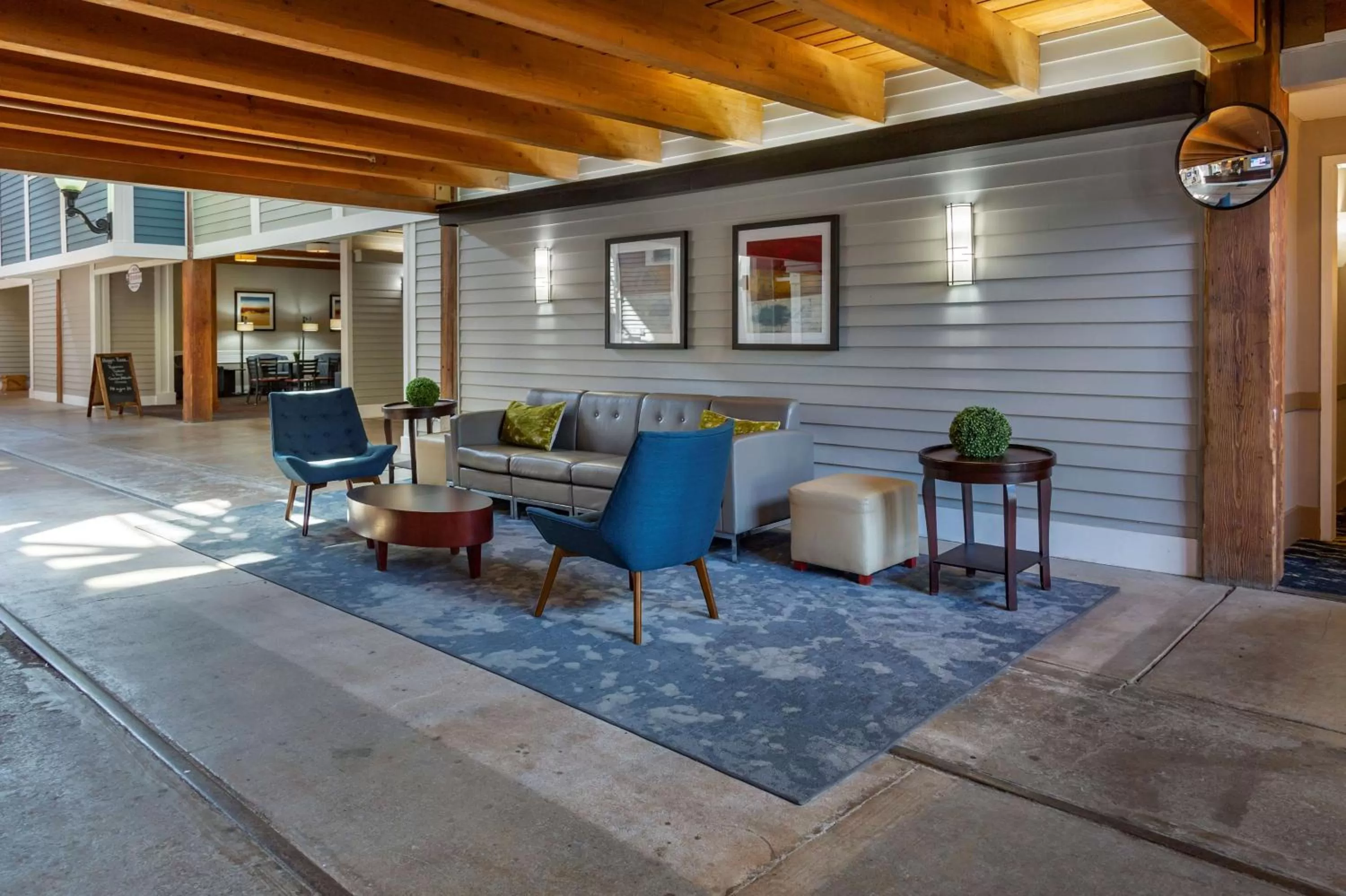 Lobby or reception in Best Western Plus Como Park Hotel