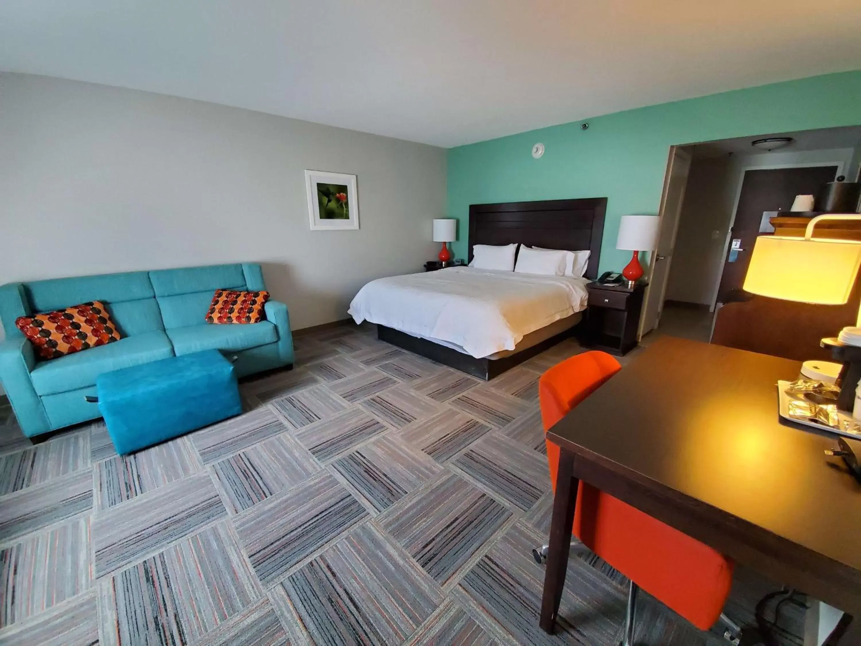 Bedroom, Bed in Hampton Inn Miami