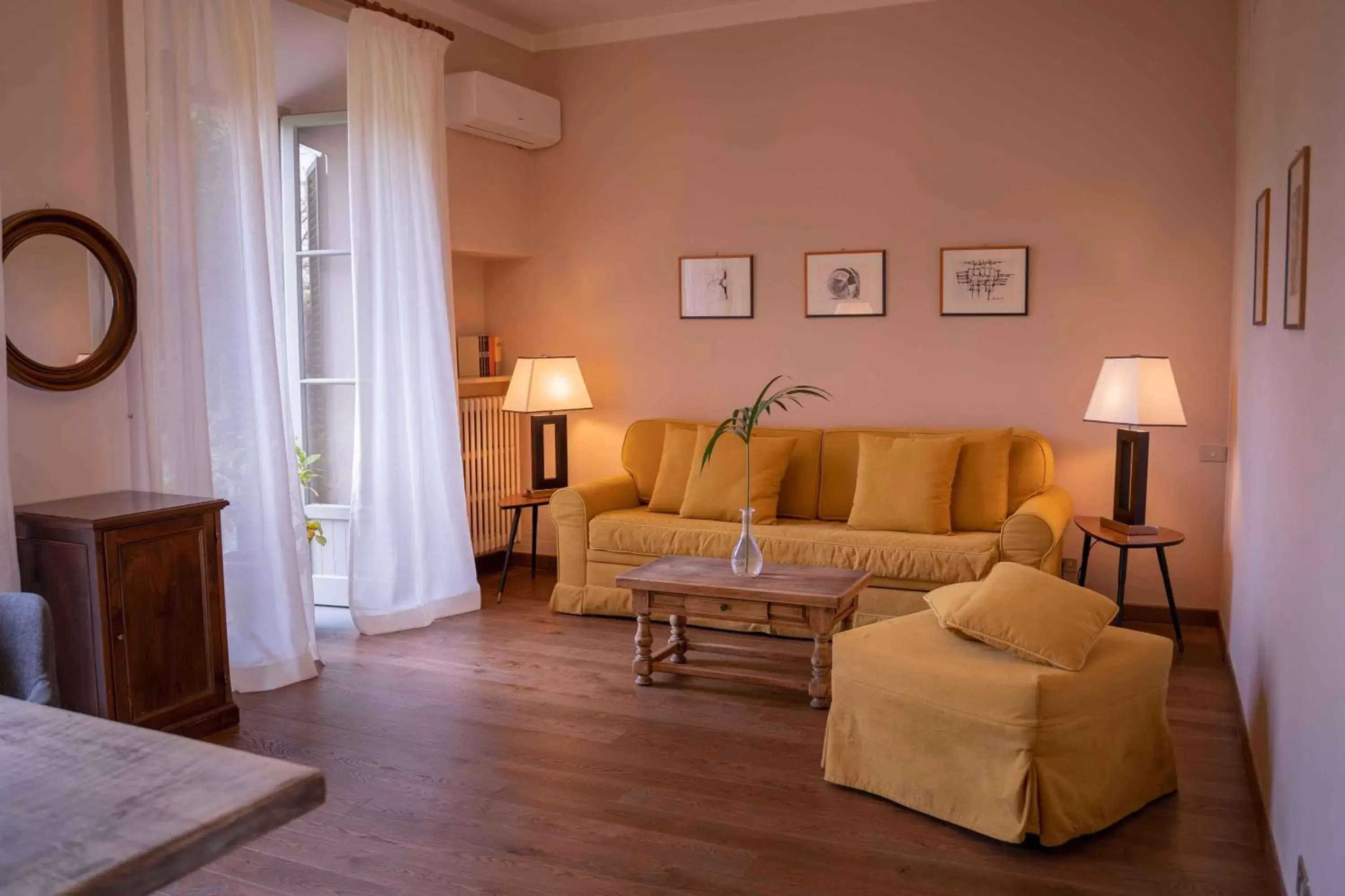 Living room, Seating Area in Hotel Certosa Di Maggiano