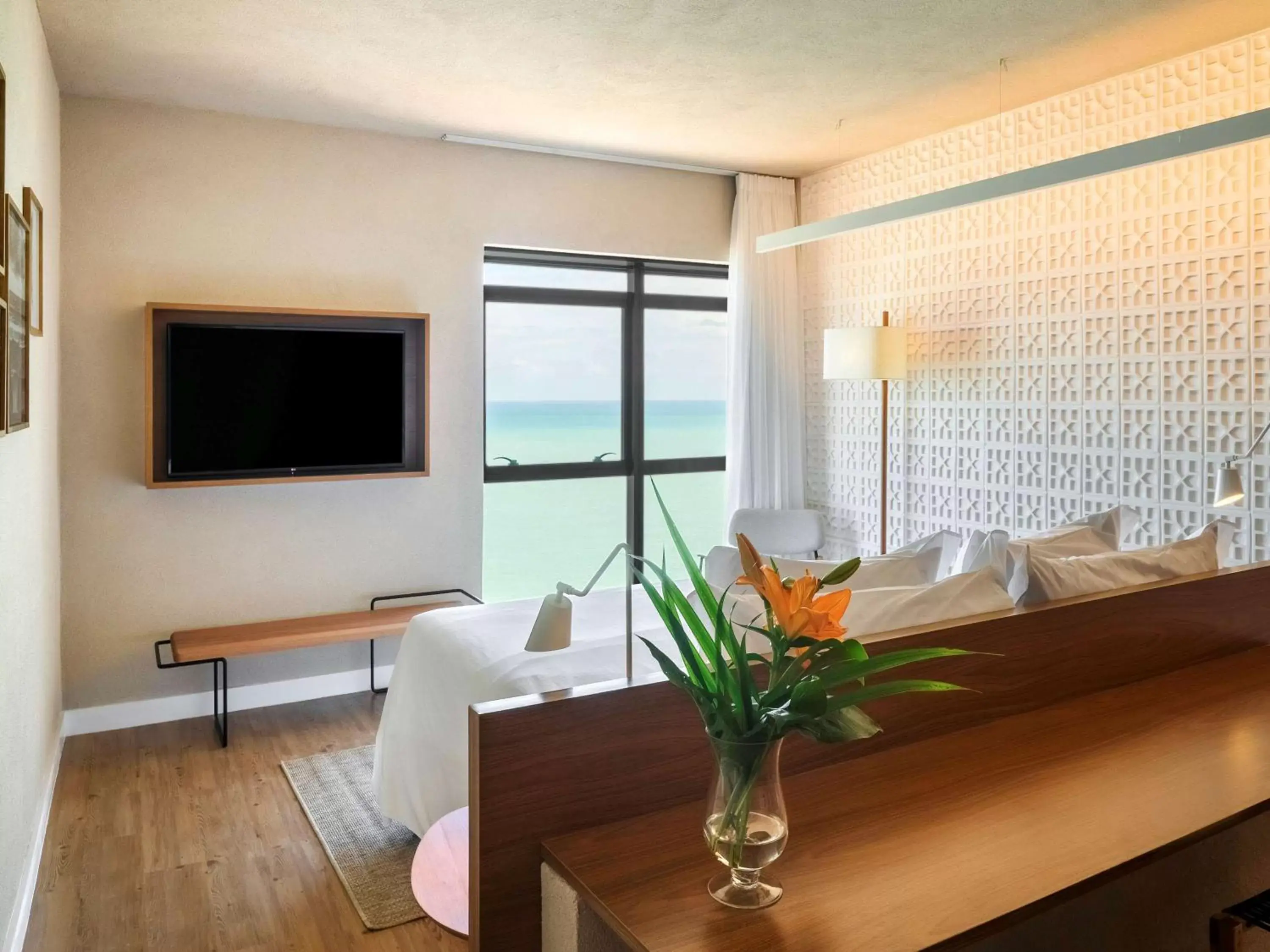 Deluxe Executive Room with 1 Double Bed in Grand Mercure Recife Boa Viagem Deluxe Executive Room with 1 Double Bed in Grand Mercure Recife Boa Viagem