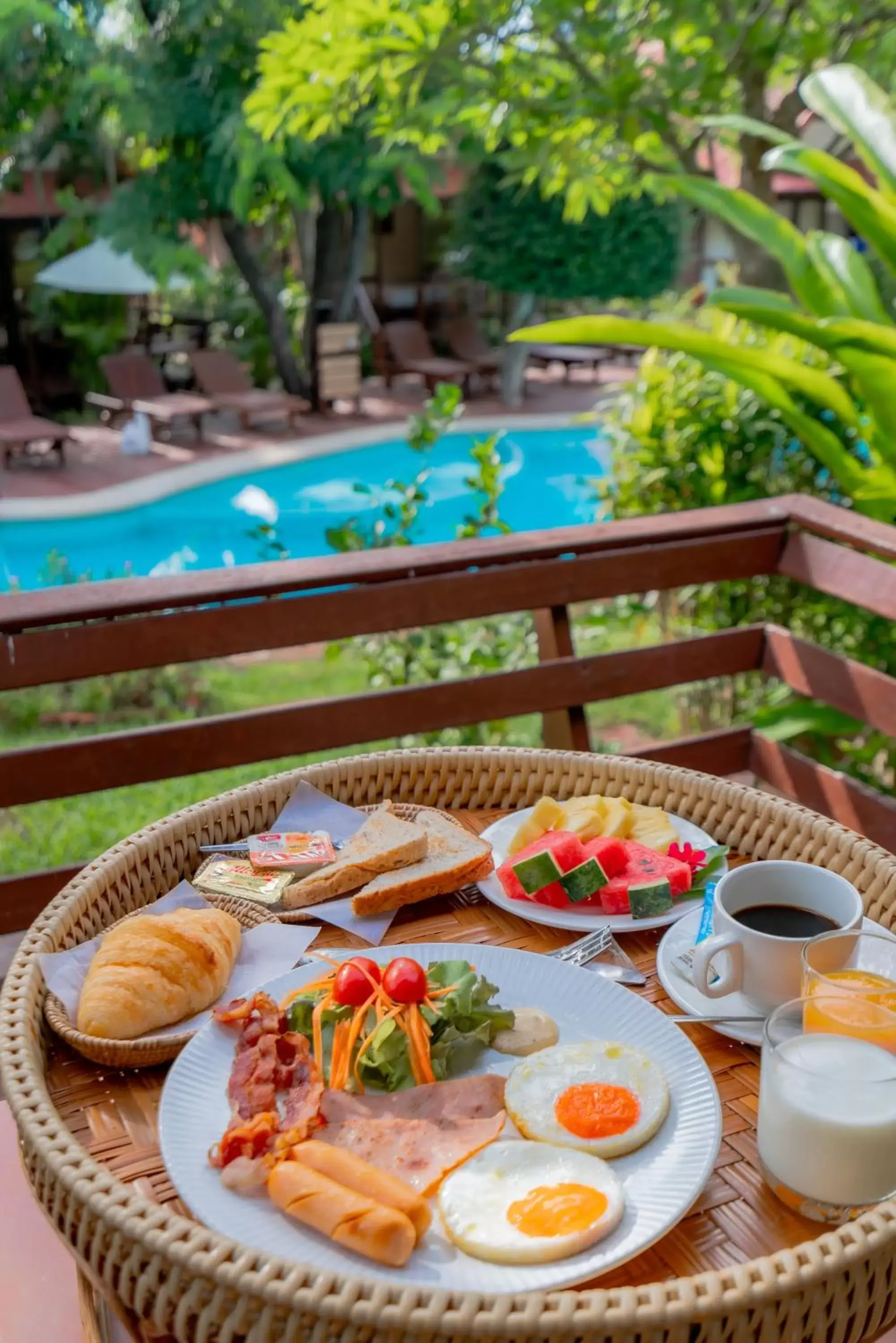 Breakfast, Pool View in Baan Duangkaew Resort