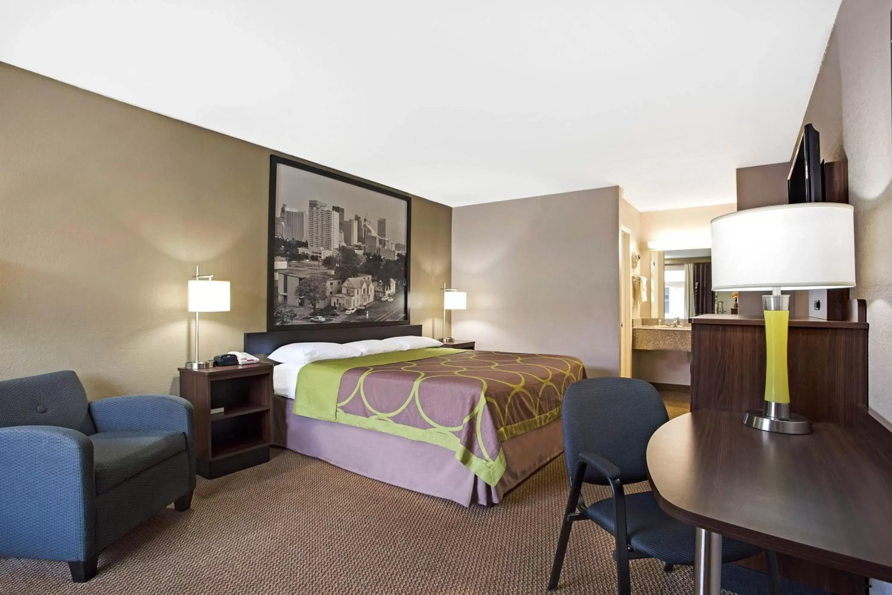 King Room - Non-Smoking in Super 8 by Wyndham Oklahoma/Frontier City