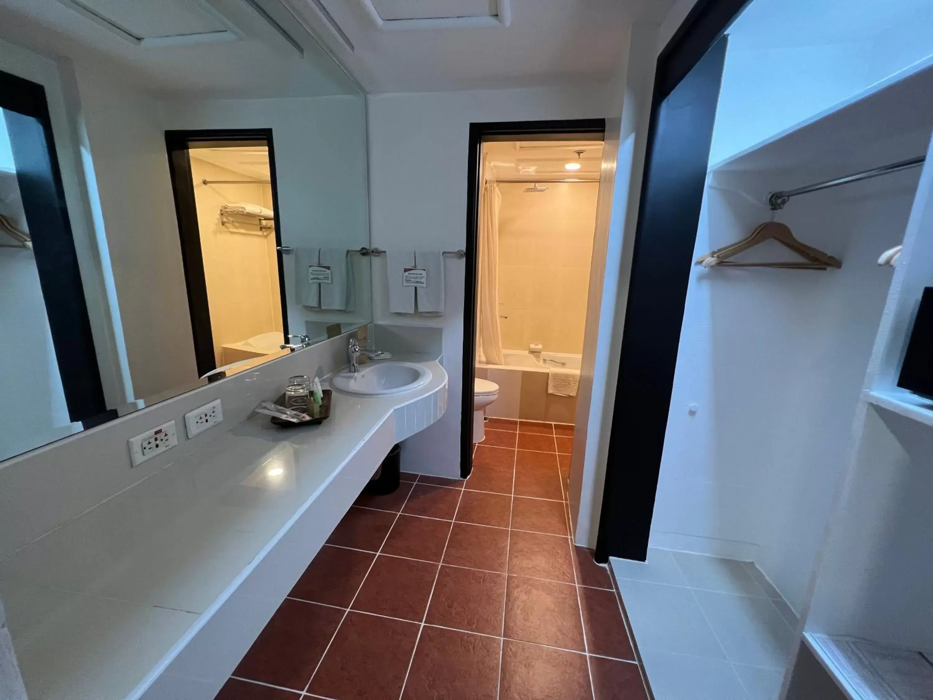 Bathroom in Bayview Park Hotel