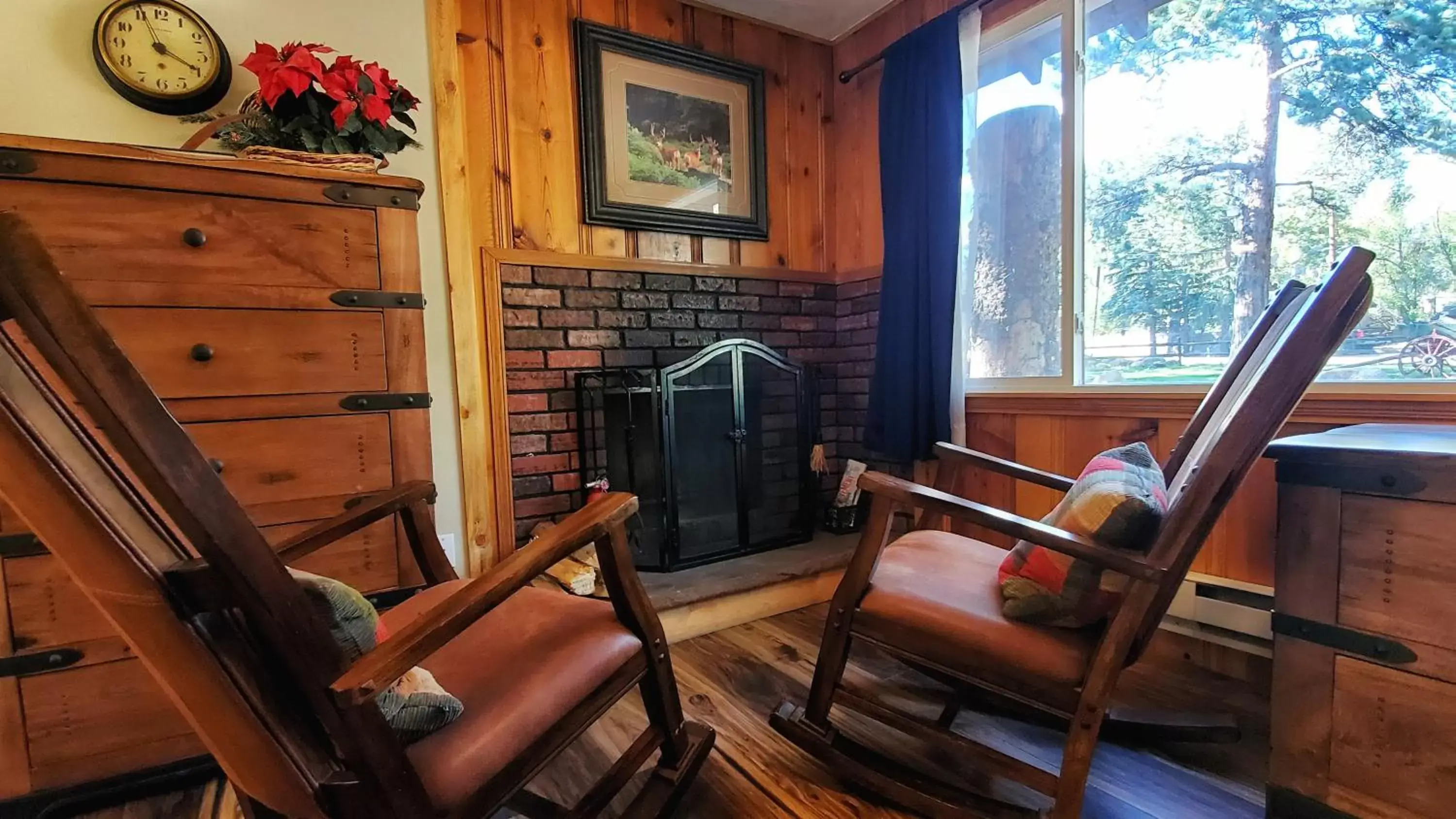 Seating area in The Inn on Fall River & Fall River Cabins
