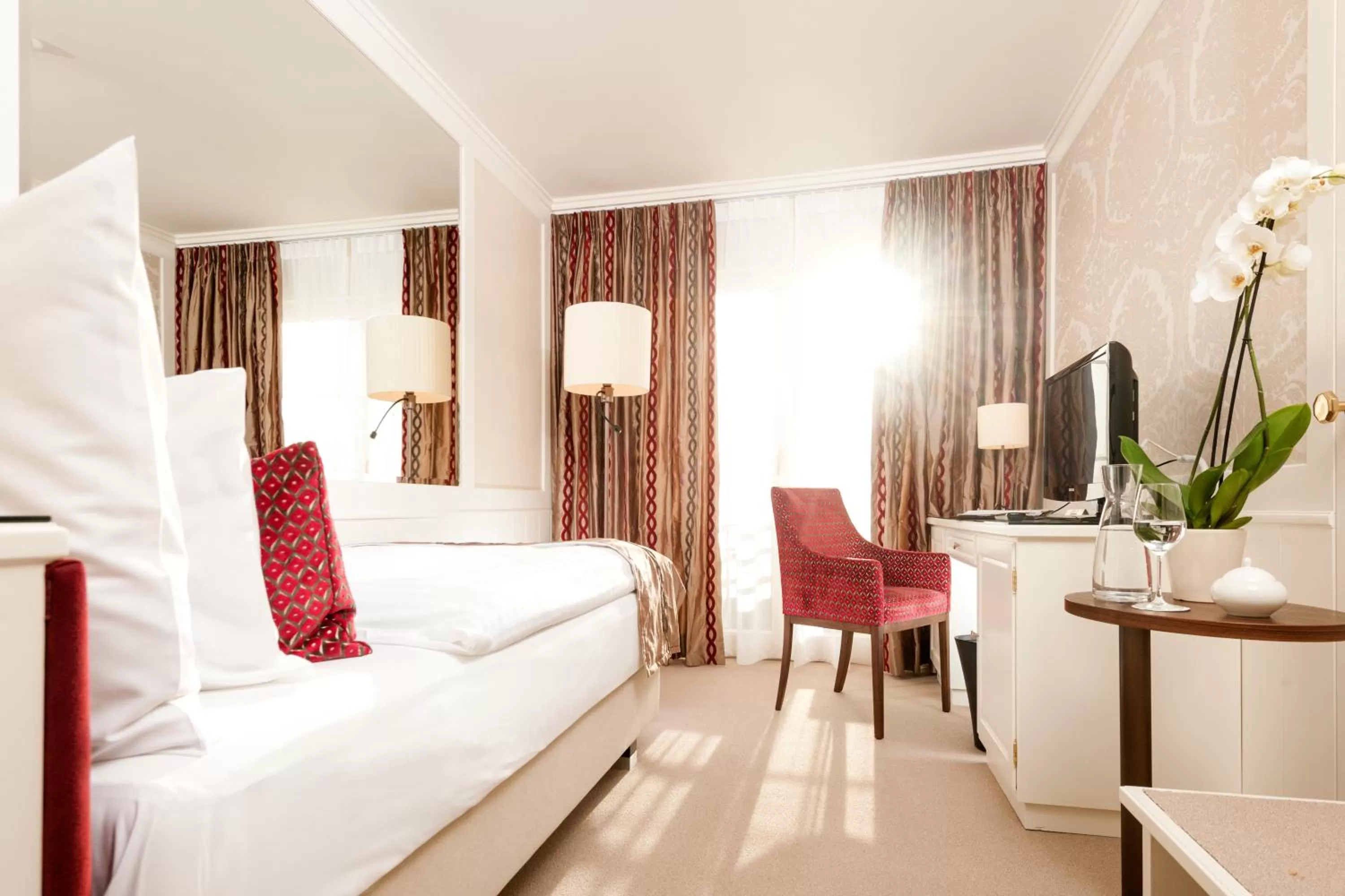 Small Single Room in Park Hotel Sonnenhof - Relais & Châteaux