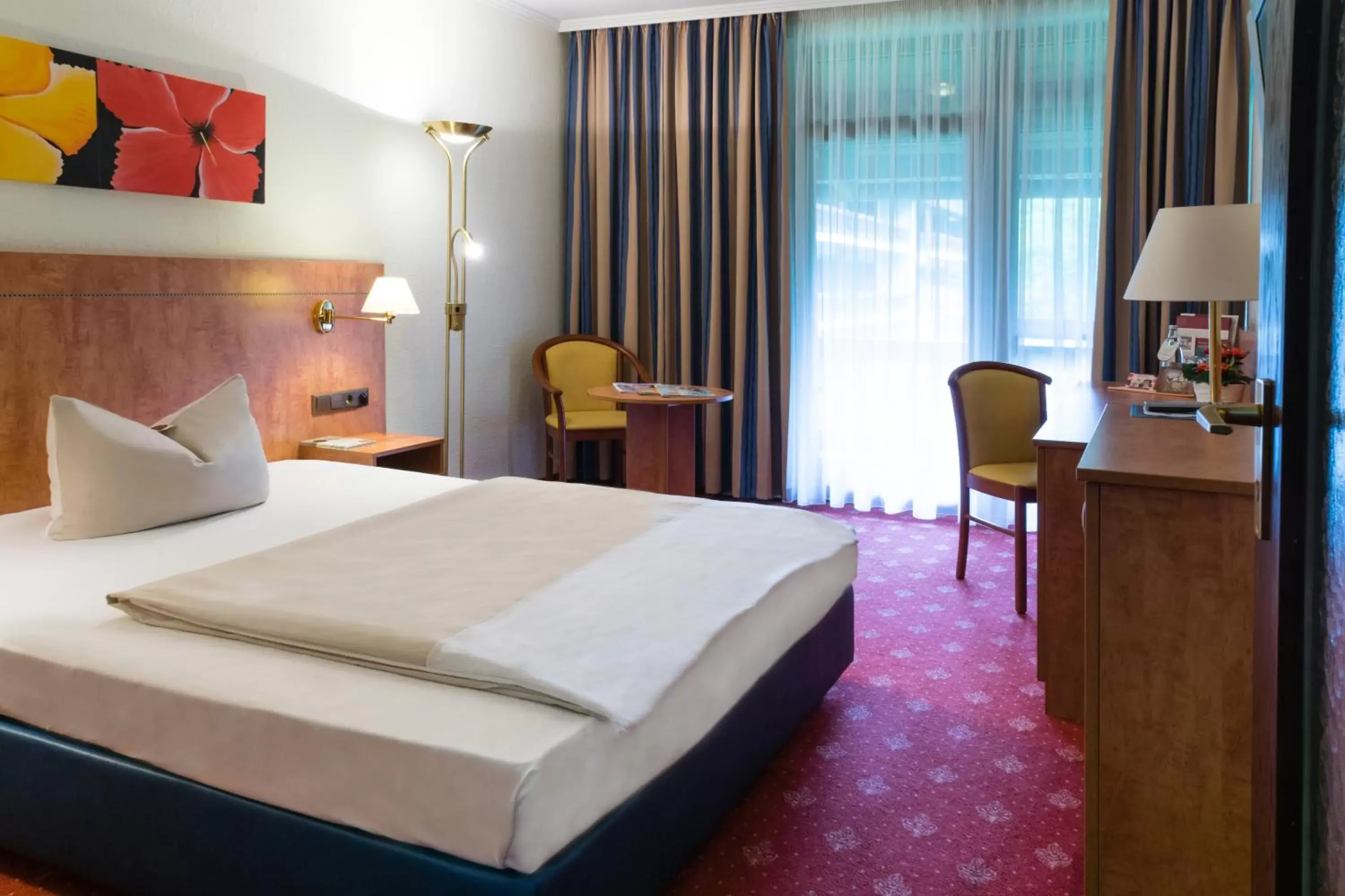 Photo of the whole room, Bed in Hotel St. Georg Photo of the whole room, Bed in Hotel St. Georg