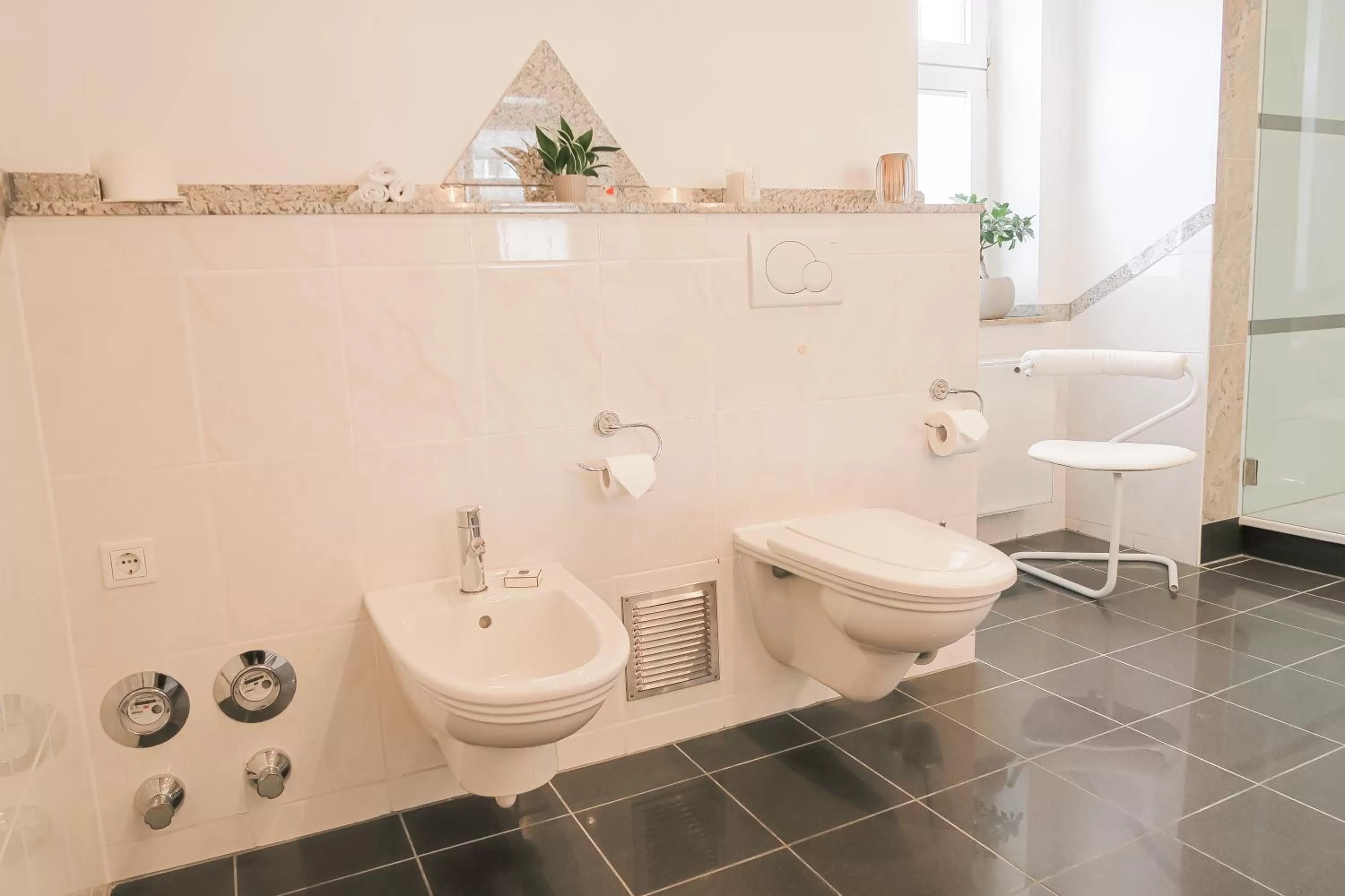 Bathroom in Hotel Service Apartments am Prinzenplatz - Superior