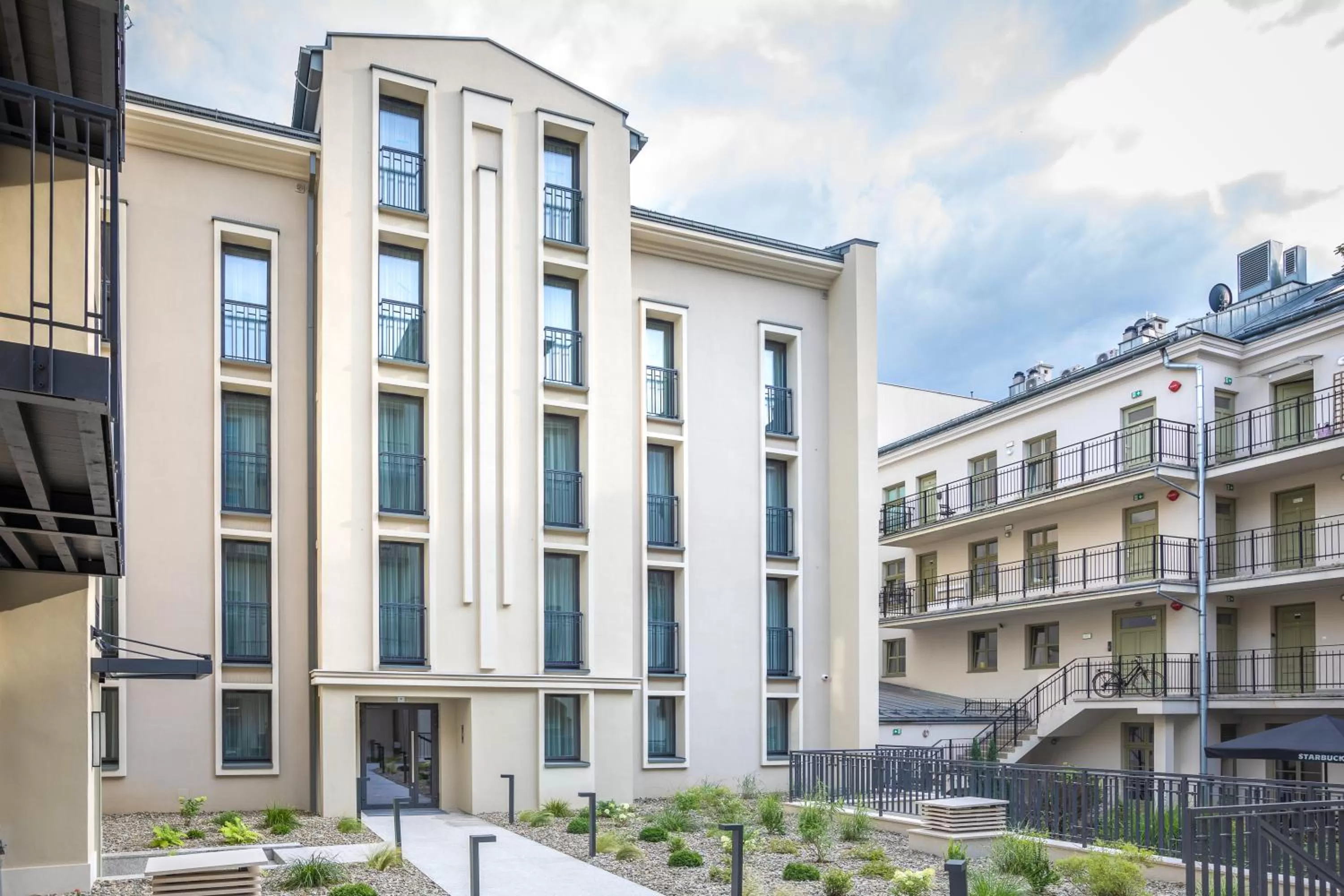 Property building in Art Boutique