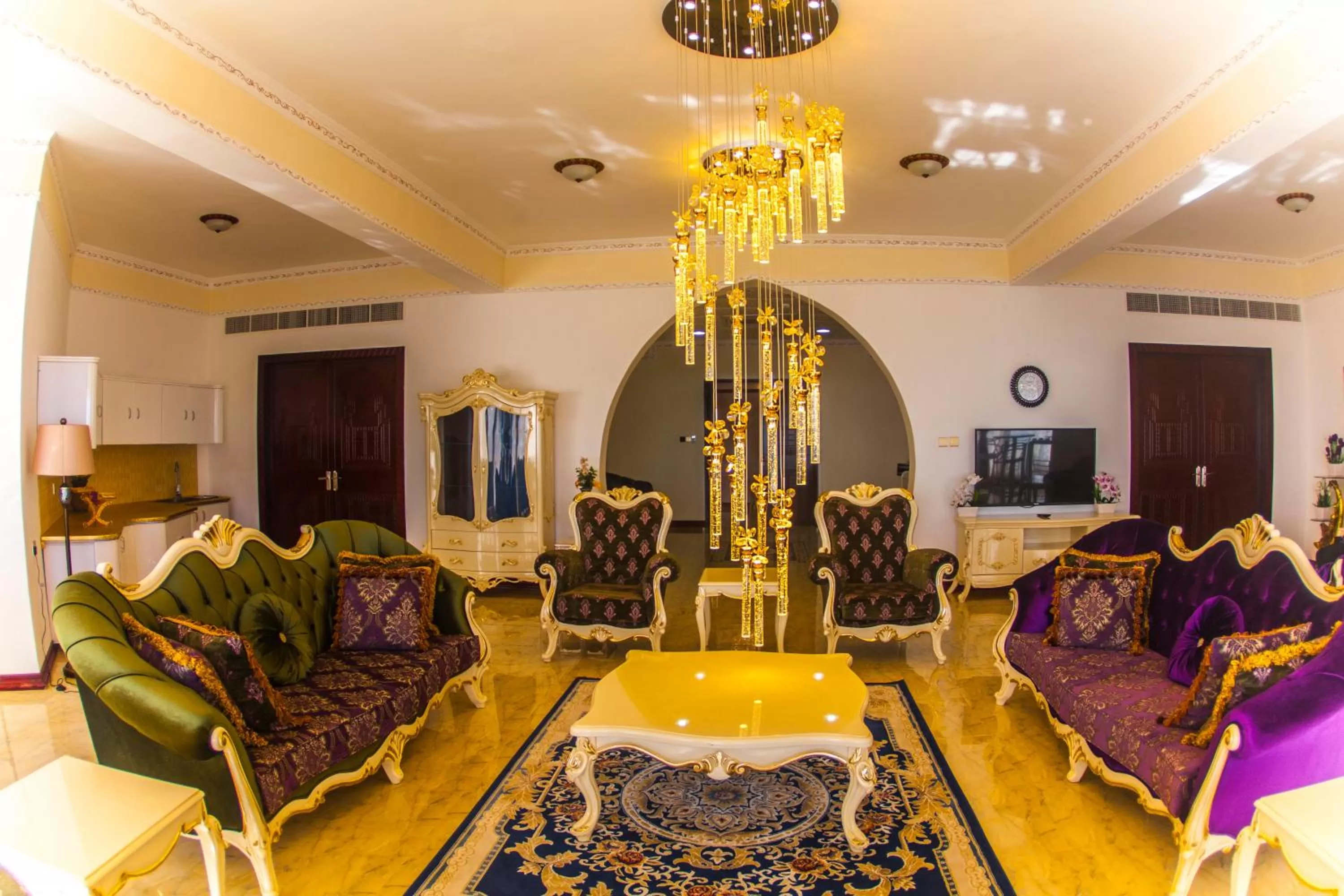 Living room in Madinat Al Bahr Business & Spa Hotel