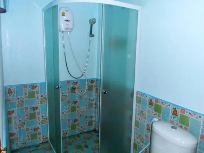 Bathroom in Suksomjai Hotel