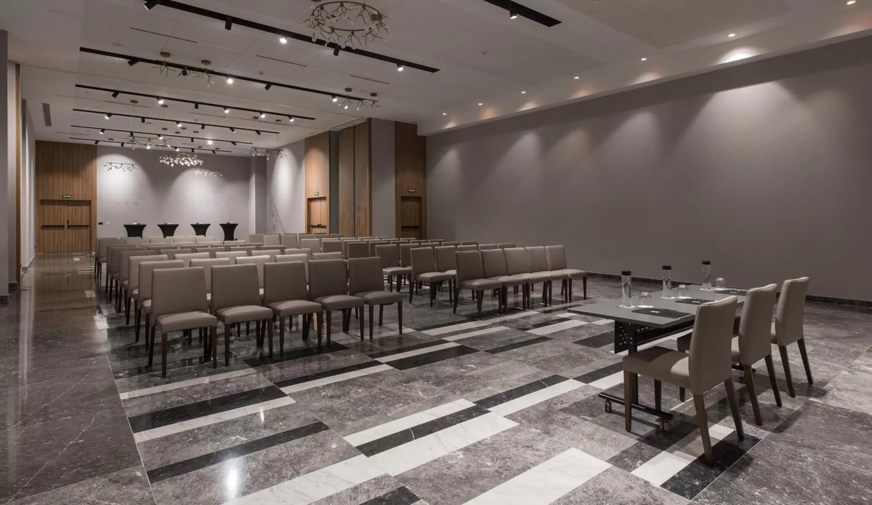 Banquet/Function facilities in Hotel Giralda Center