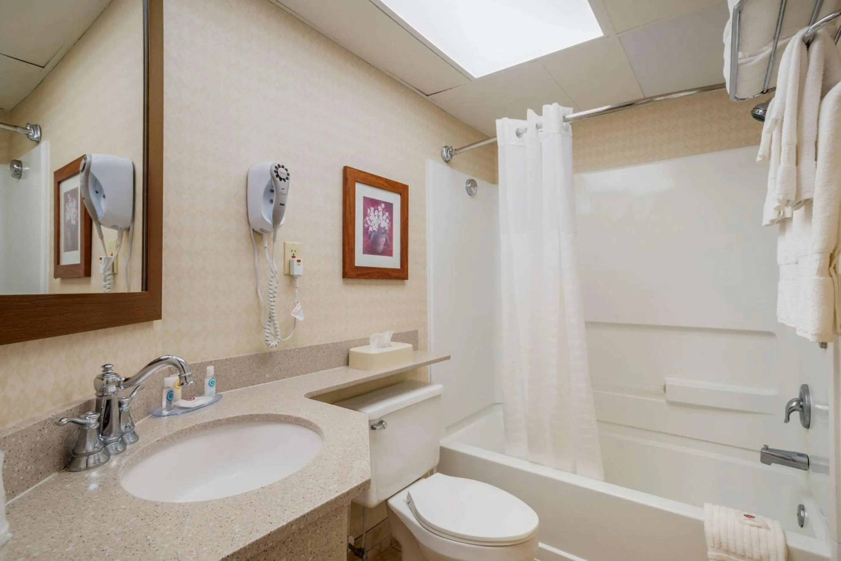 Bathroom in Comfort Inn Ocean City Boardwalk