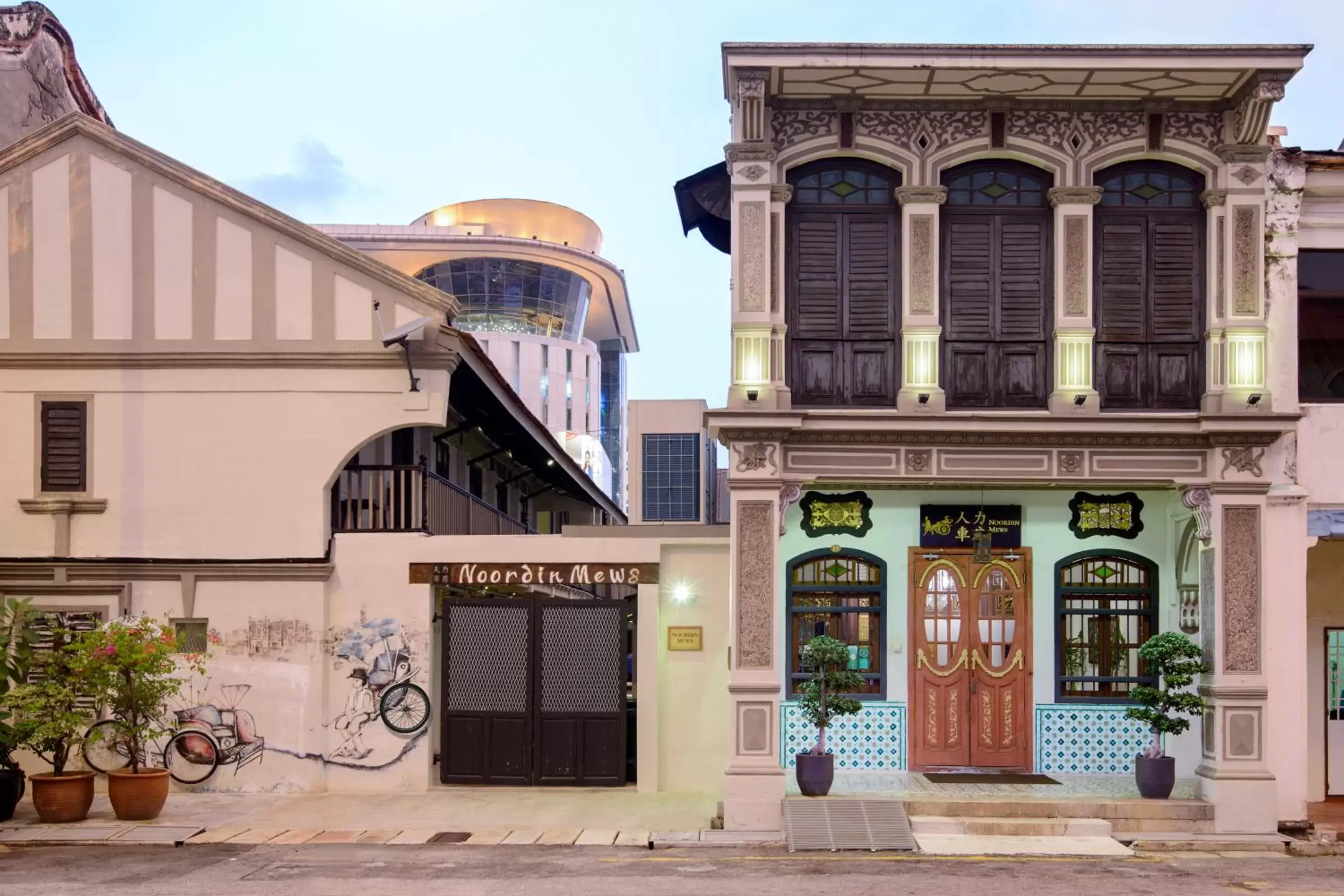 Nearby landmark, Property Building in Noordin Mews