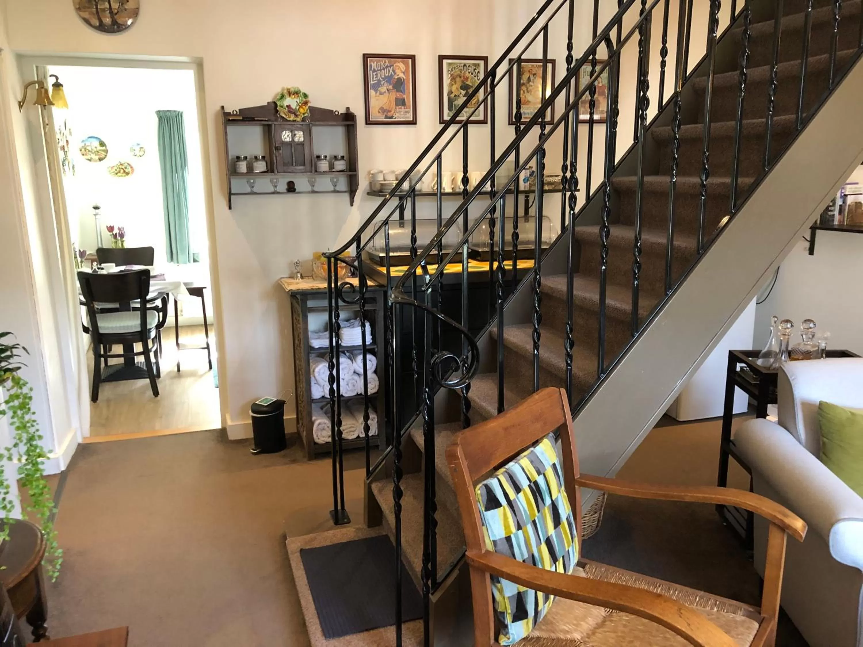 Communal lounge/ TV room in Walnut Lodge Bed & Breakfast